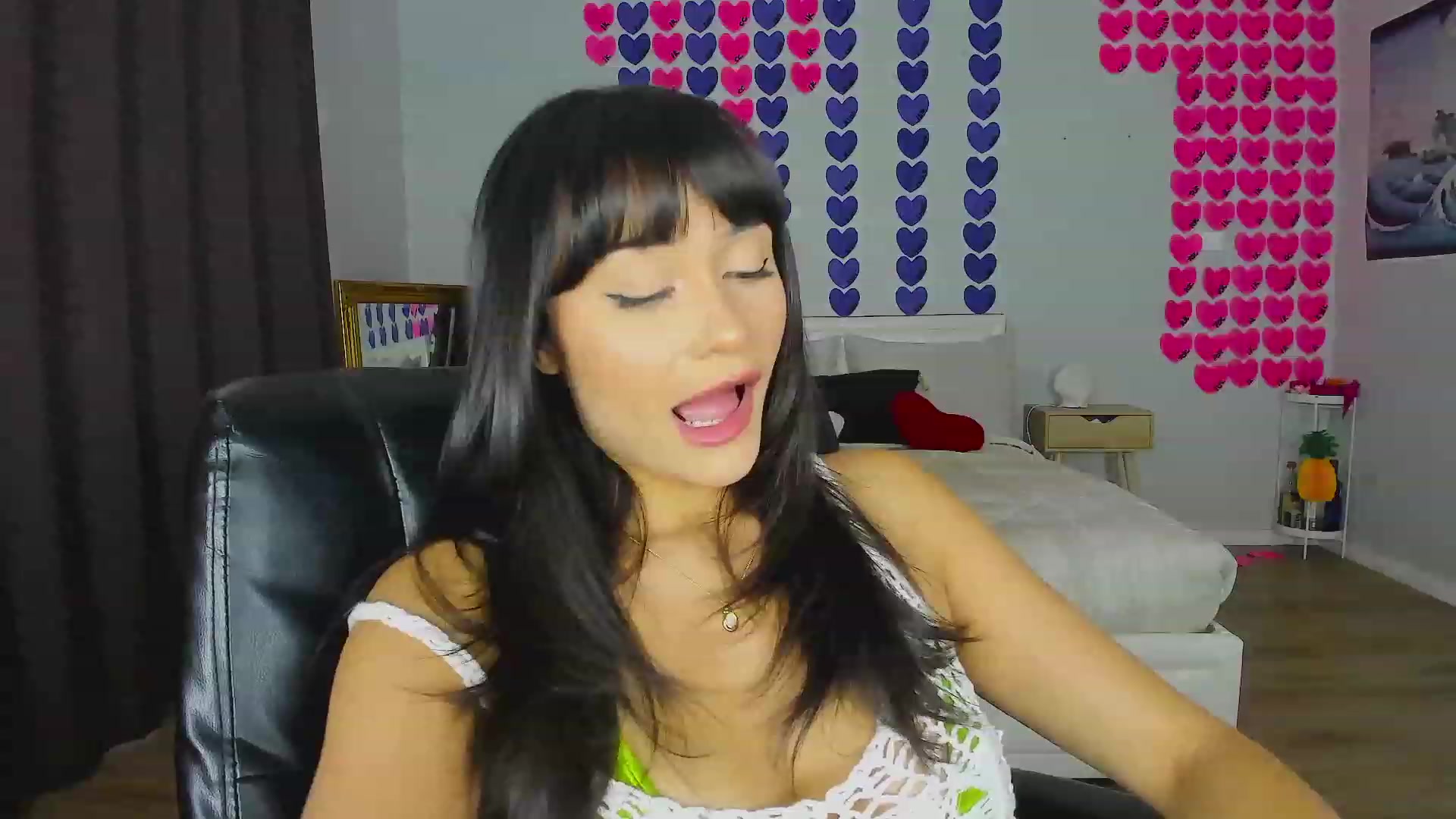 Gallery image thumbnail from KleoBratra's myfreecams stream on, 09/25/2023, 04:35 image 7 of 20