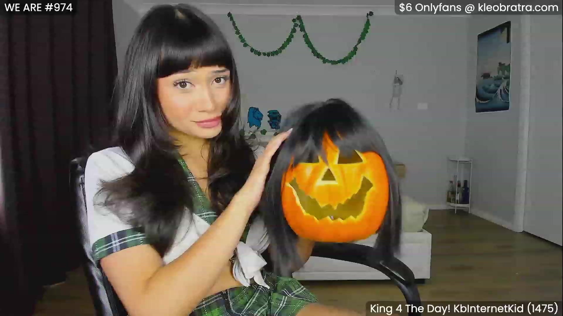 Gallery image thumbnail from KleoBratra's myfreecams stream on, 10/08/2023, 03:46 image 4 of 20