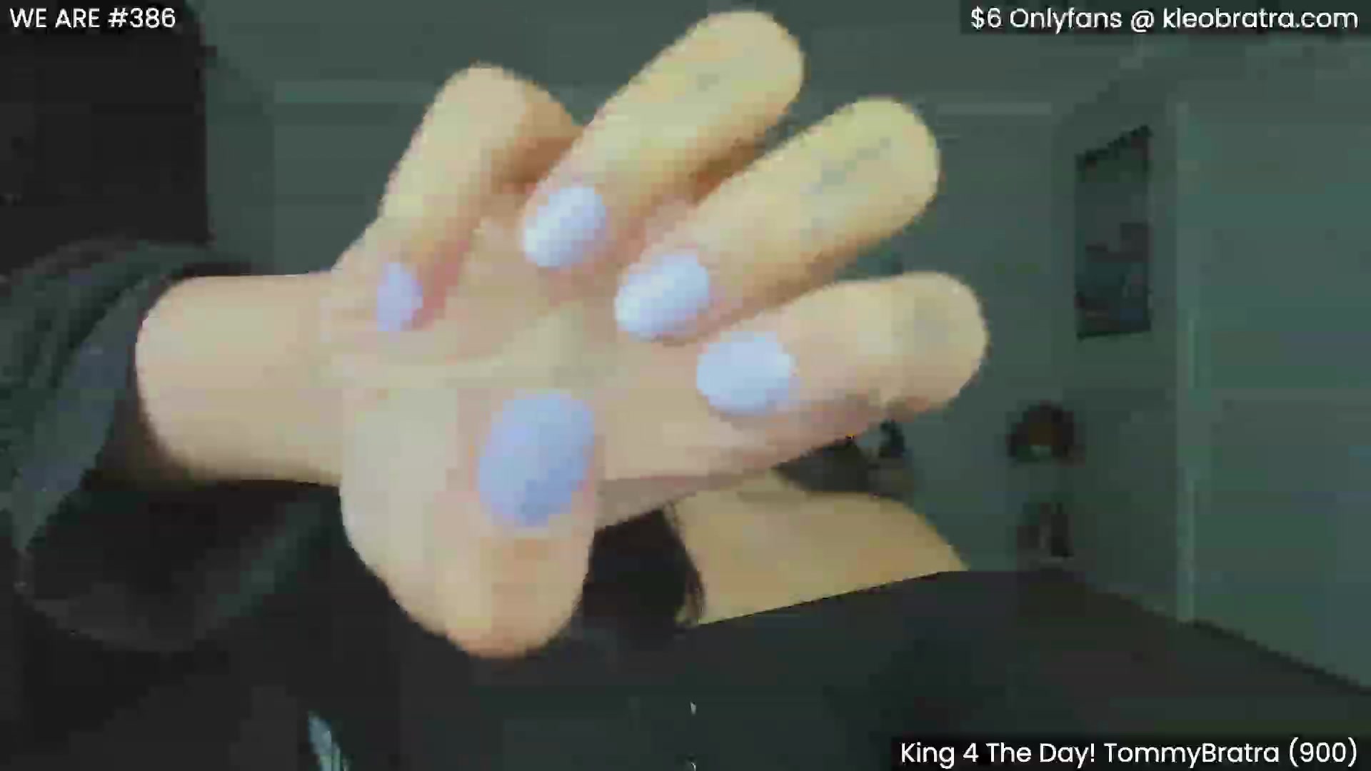 Gallery image thumbnail from KleoBratra's myfreecams stream on, 10/11/2023, 06:23 image 15 of 20