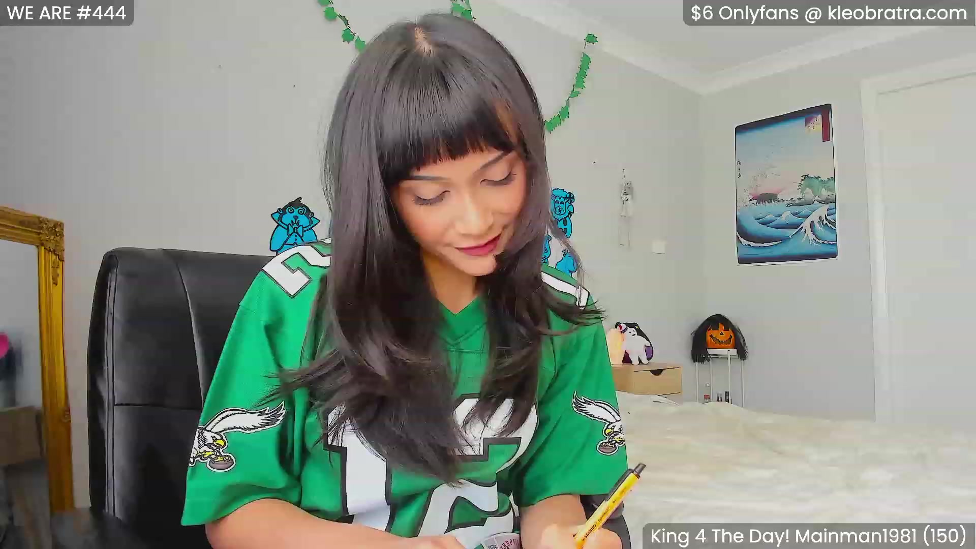 Gallery image thumbnail from KleoBratra's myfreecams stream on, 10/13/2023, 01:58 image 8 of 20