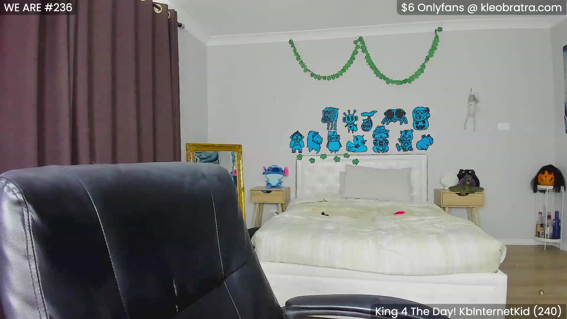 Gallery image thumbnail from KleoBratra's myfreecams stream on, 10/21/2023, 04:02 image 15 of 20