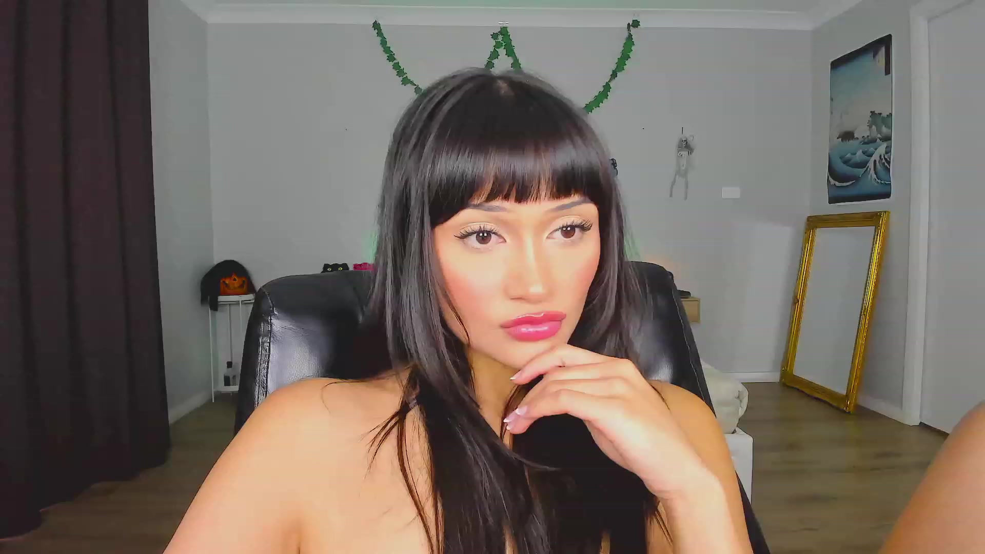 Gallery image thumbnail from KleoBratra's myfreecams stream on, 10/25/2023, 07:29 image 15 of 20