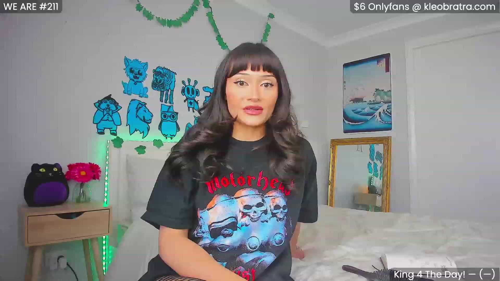 Gallery image thumbnail from KleoBratra's myfreecams stream on, 10/29/2023, 24:04 image 7 of 20