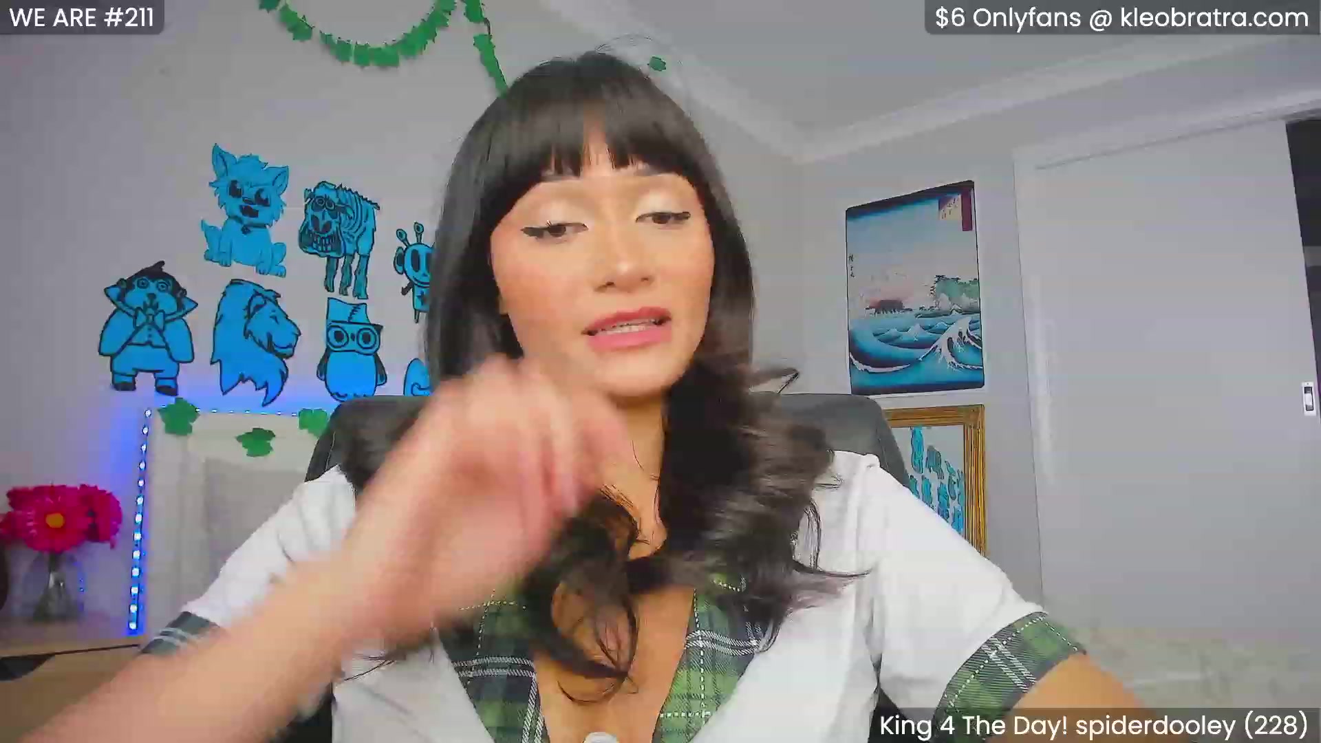 Gallery image thumbnail from KleoBratra's myfreecams stream on, 10/29/2023, 03:07 image 6 of 20