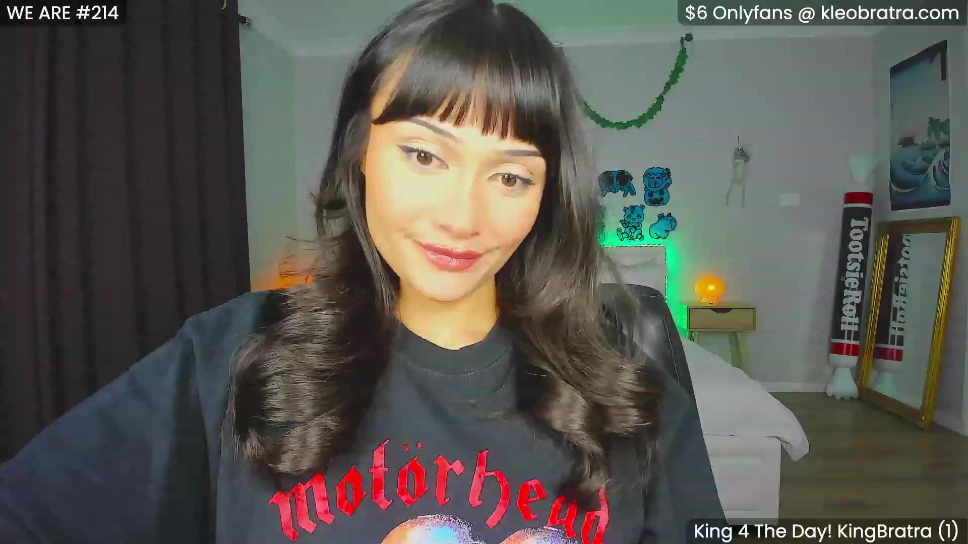 Gallery image thumbnail from KleoBratra's myfreecams stream on, 10/29/2023, 13:40 image 6 of 20