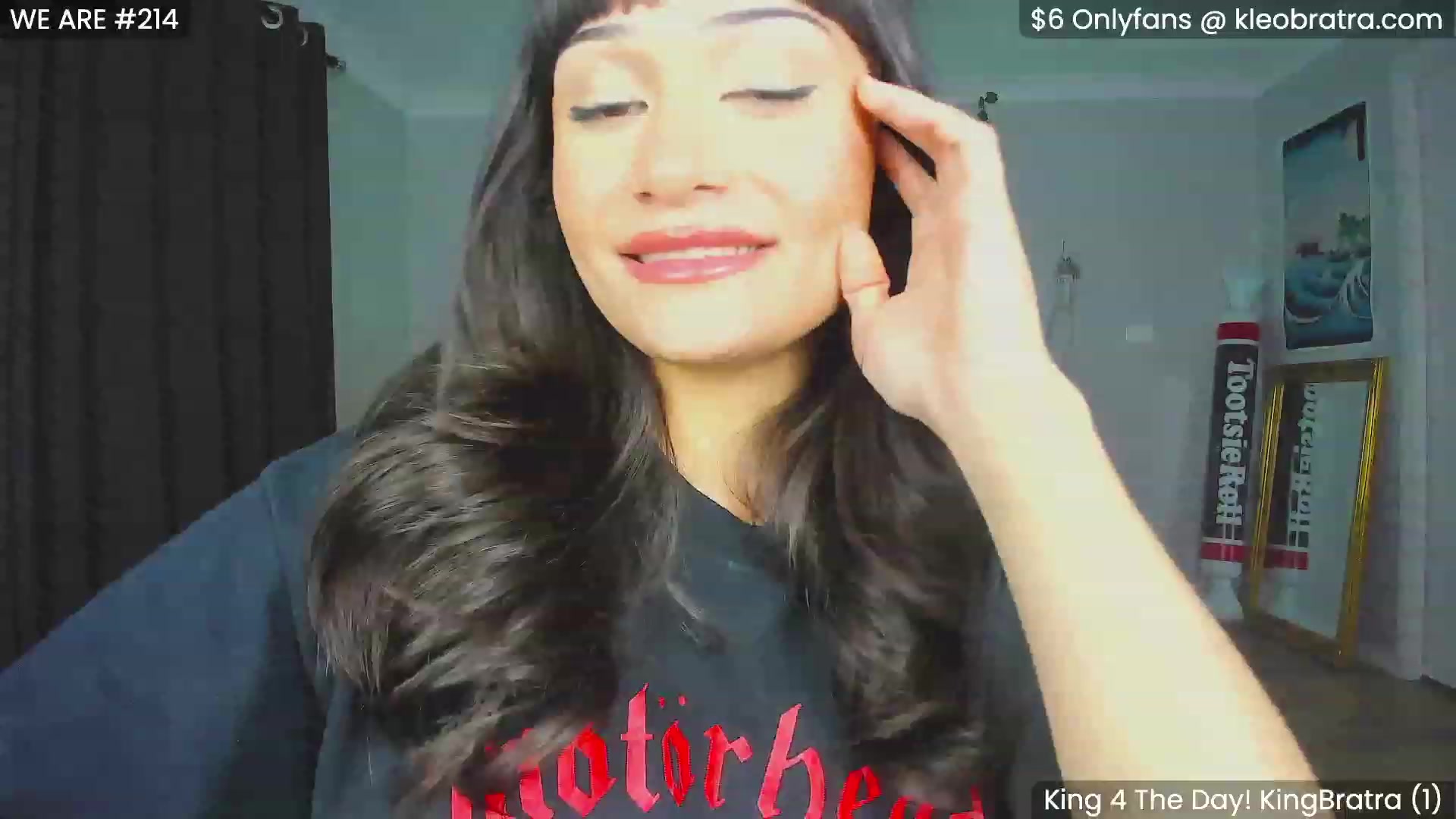 Gallery image thumbnail from KleoBratra's myfreecams stream on, 10/29/2023, 13:40 image 9 of 20
