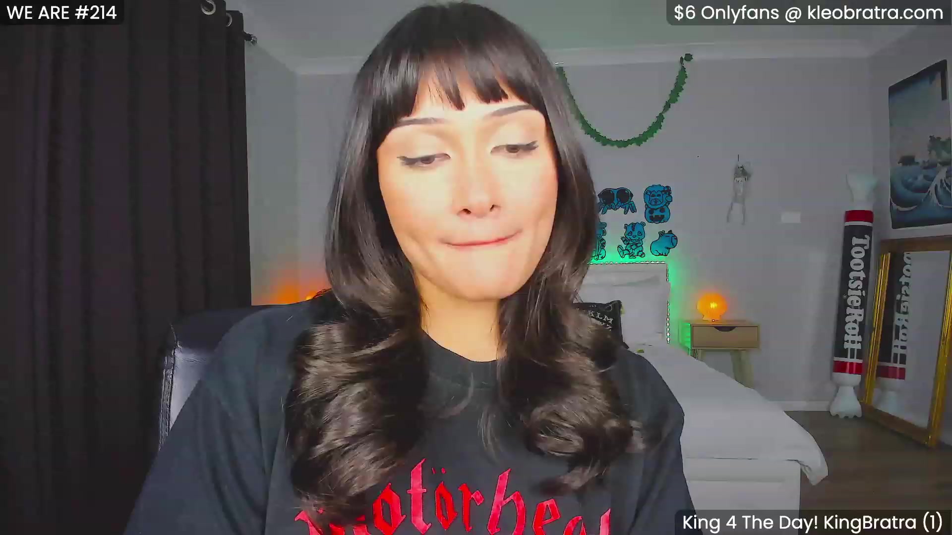 Gallery image thumbnail from KleoBratra's myfreecams stream on, 10/29/2023, 13:40 image 18 of 20
