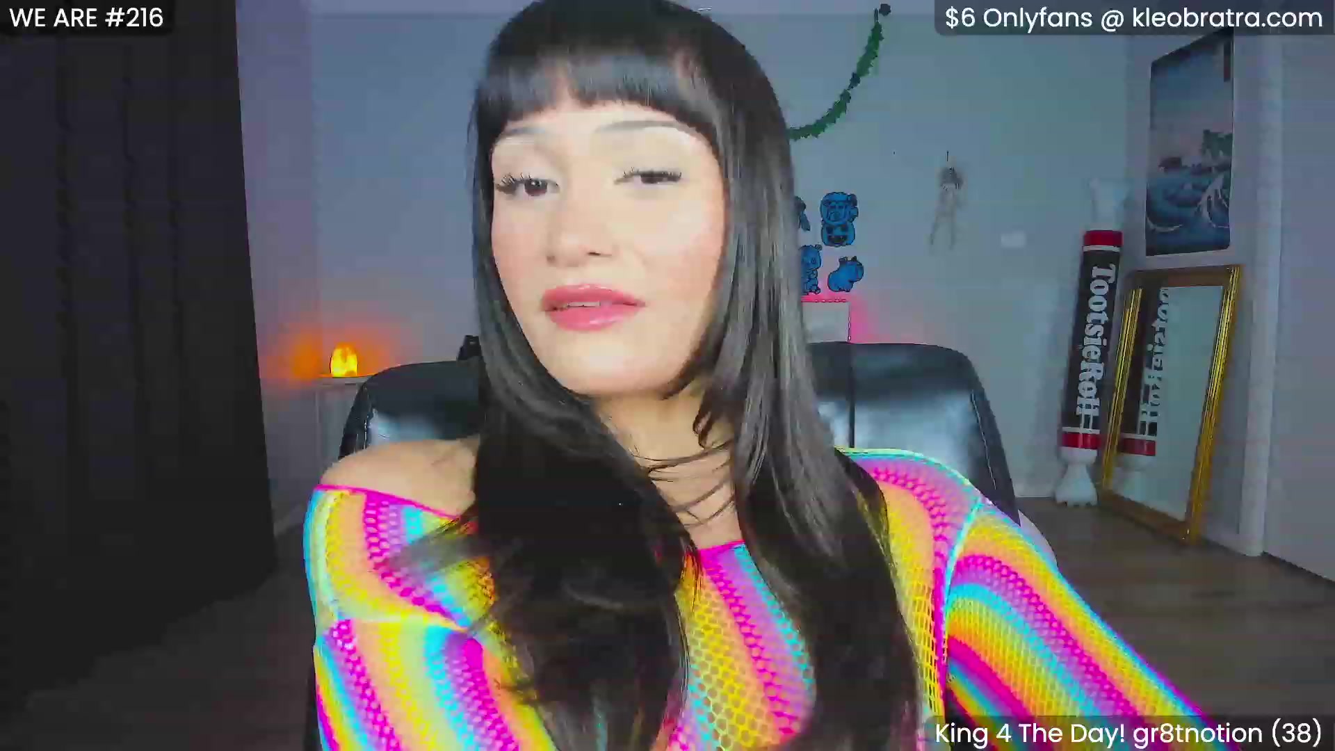 Gallery image thumbnail from KleoBratra's myfreecams stream on, 10/30/2023, 04:53 image 10 of 20