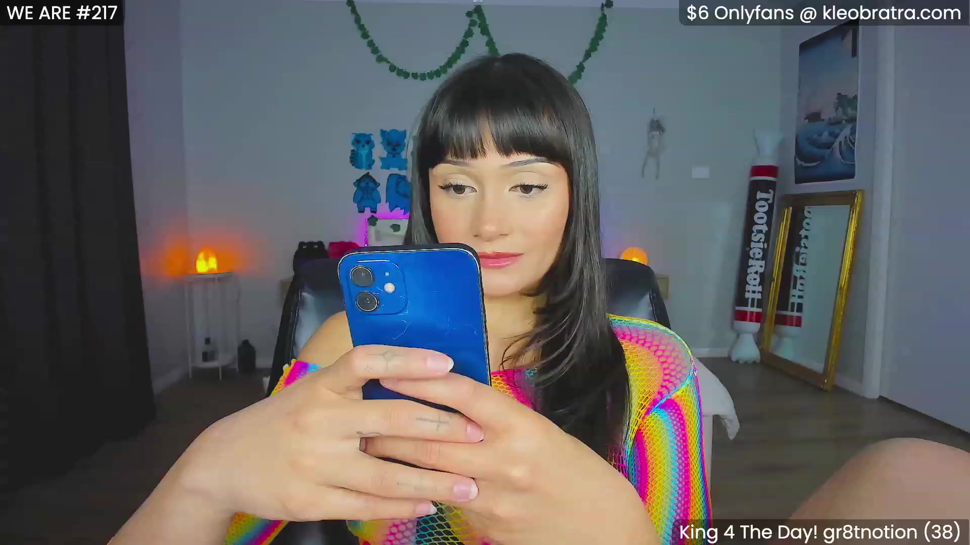 Gallery image thumbnail from KleoBratra's myfreecams stream on, 10/30/2023, 05:21 image 6 of 20