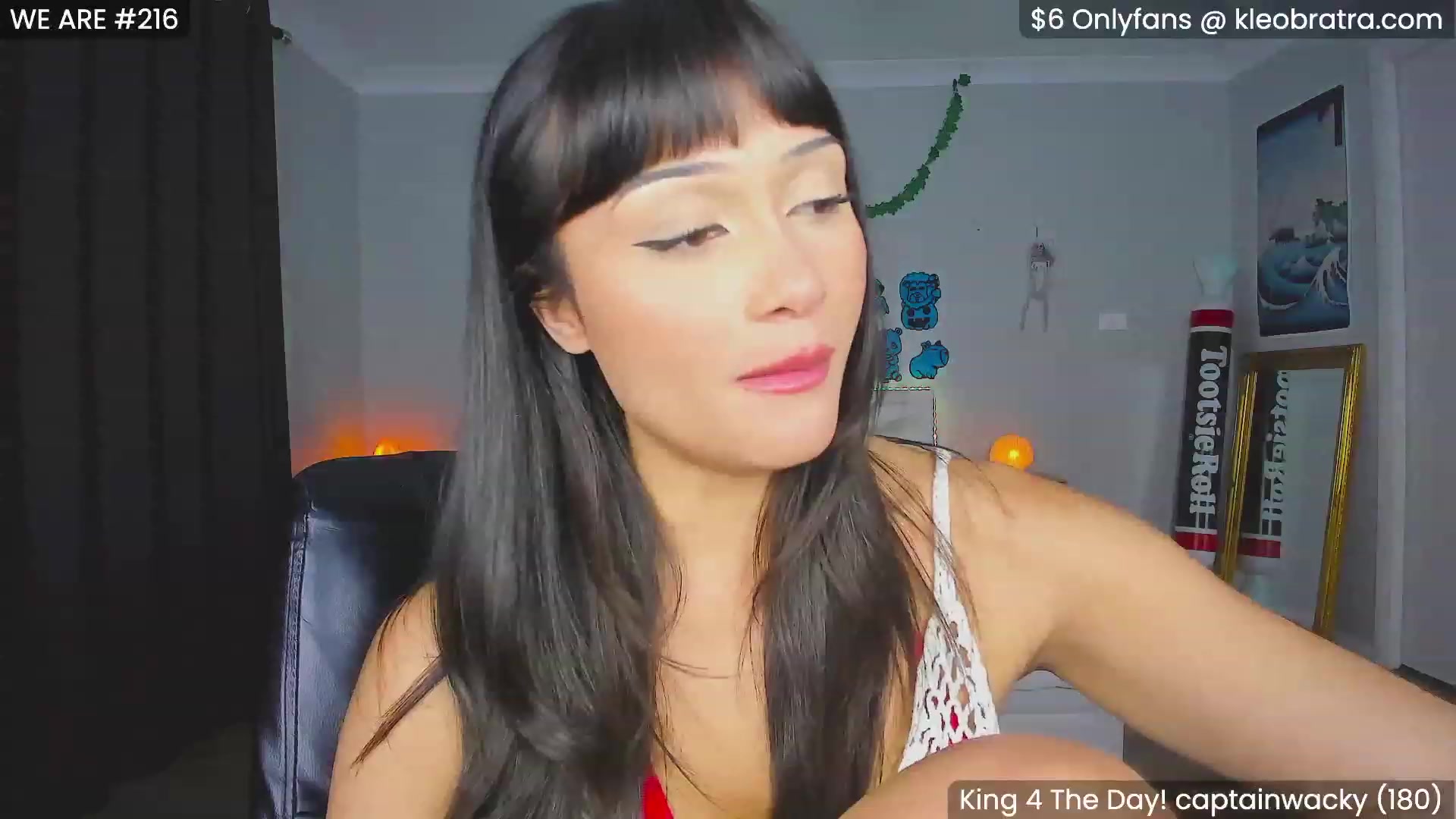 Gallery image thumbnail from KleoBratra's myfreecams stream on, 10/30/2023, 09:14 image 8 of 20