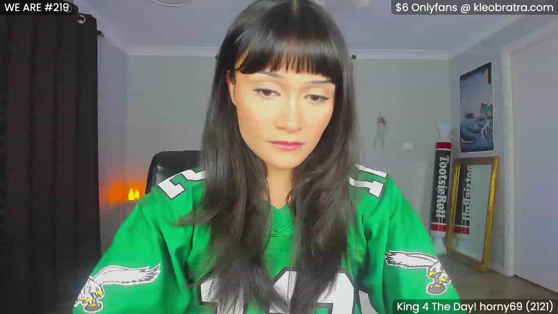 Gallery image thumbnail from KleoBratra's myfreecams stream on, 10/31/2023, 08:22 image 14 of 20
