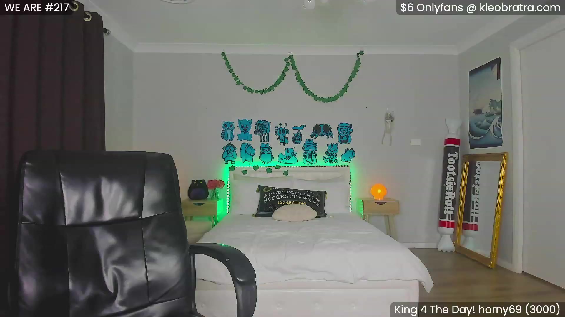 Gallery image thumbnail from KleoBratra's myfreecams stream on, 10/31/2023, 08:22 image 20 of 20