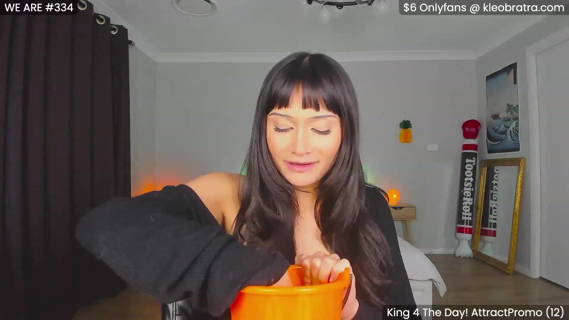 Gallery image thumbnail from KleoBratra's myfreecams stream on, 11/02/2023, 12:53 image 2 of 20