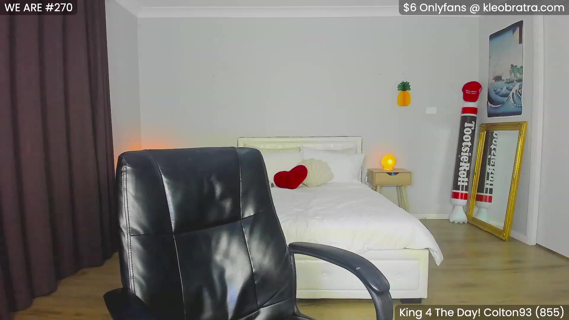 Gallery image thumbnail from KleoBratra's myfreecams stream on, 11/02/2023, 13:46 image 11 of 20
