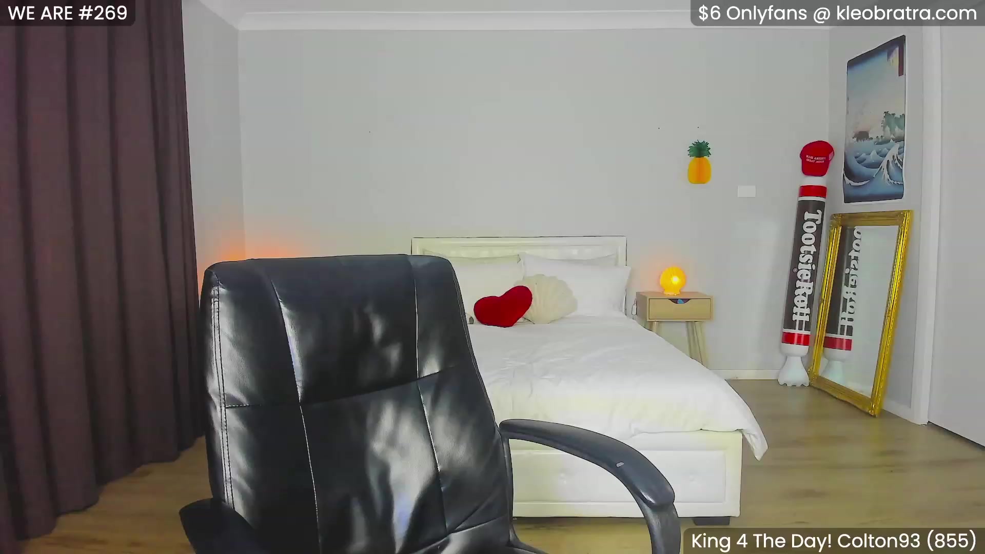Gallery image thumbnail from KleoBratra's myfreecams stream on, 11/02/2023, 13:46 image 10 of 20