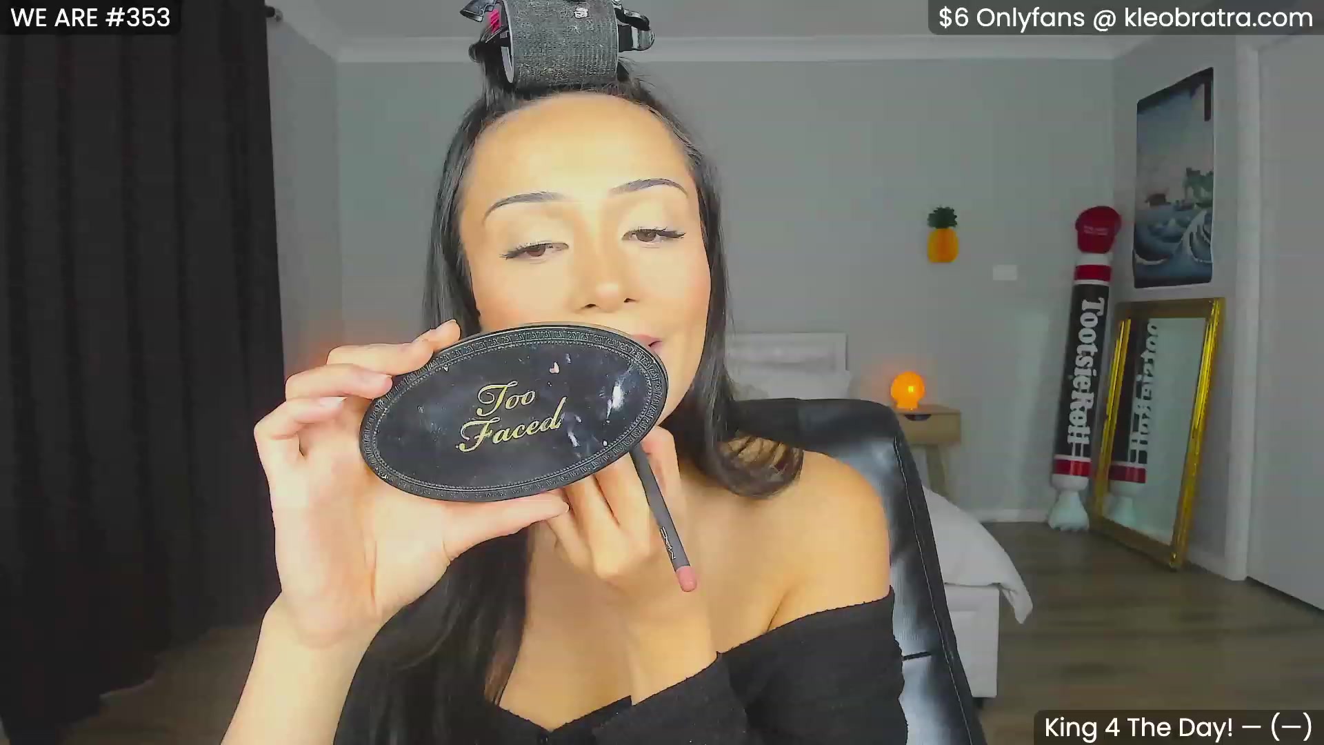 Gallery image thumbnail from KleoBratra's myfreecams stream on, 11/02/2023, 23:44 image 4 of 20