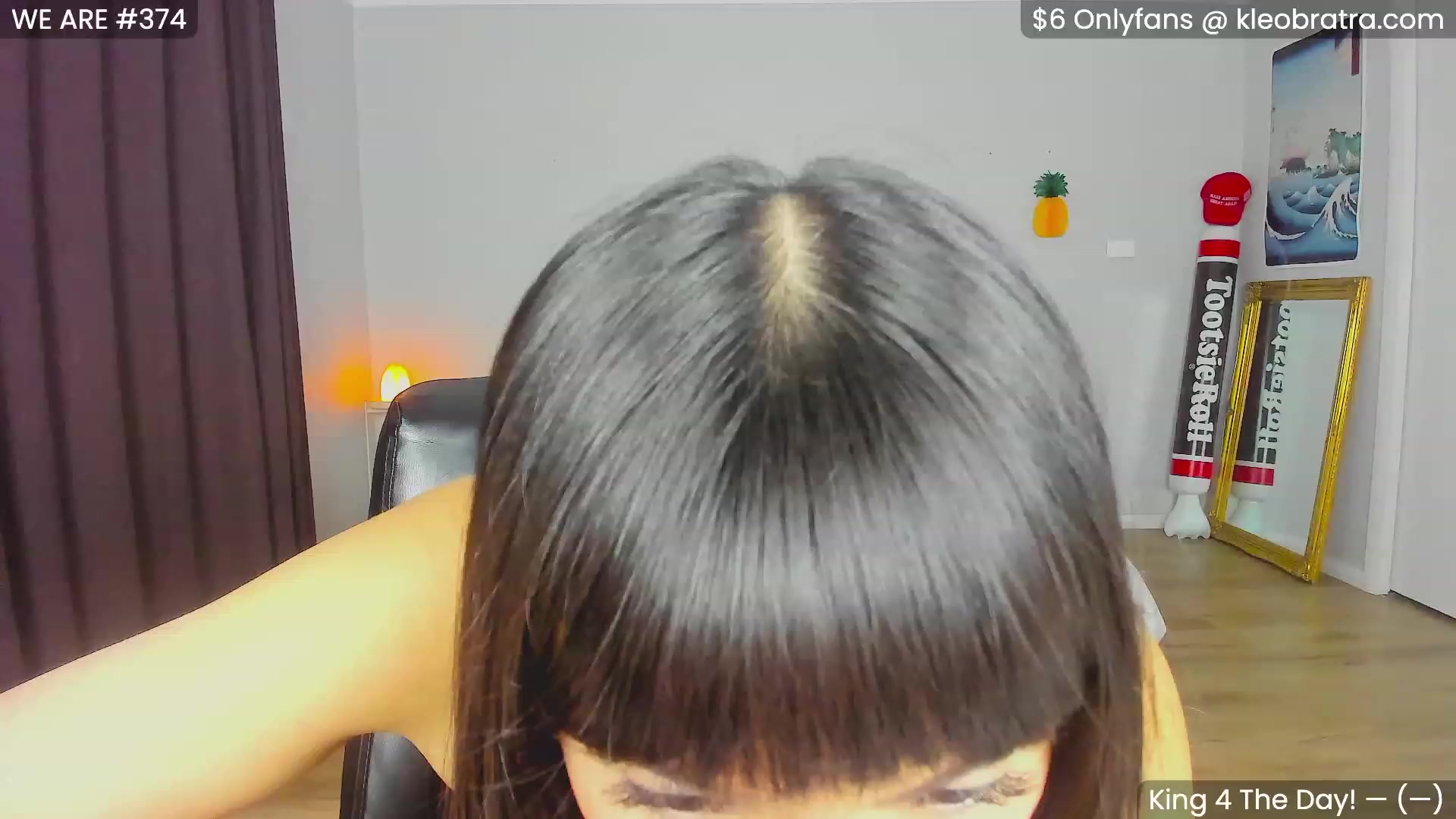 Gallery image thumbnail from KleoBratra's myfreecams stream on, 11/03/2023, 24:21 image 14 of 20