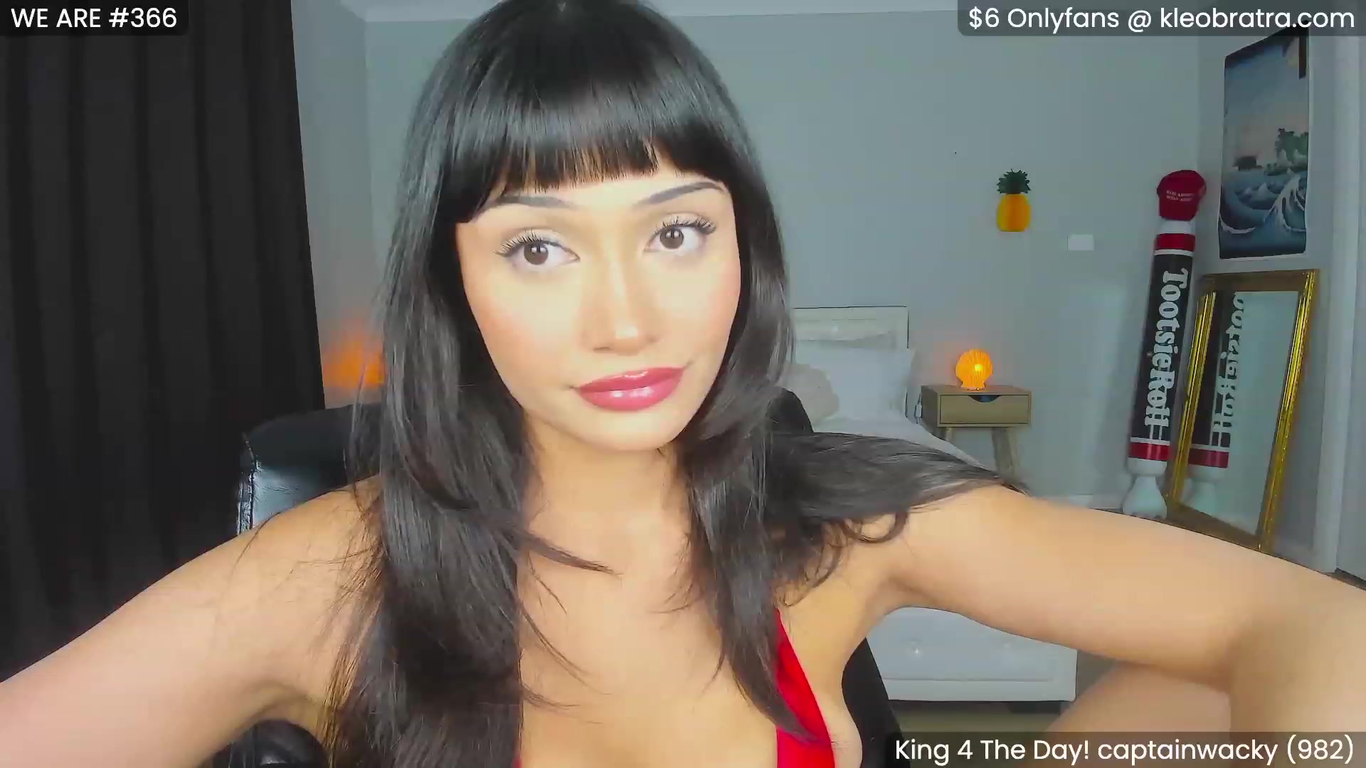Gallery image thumbnail from KleoBratra's myfreecams stream on, 11/03/2023, 04:08 image 19 of 20