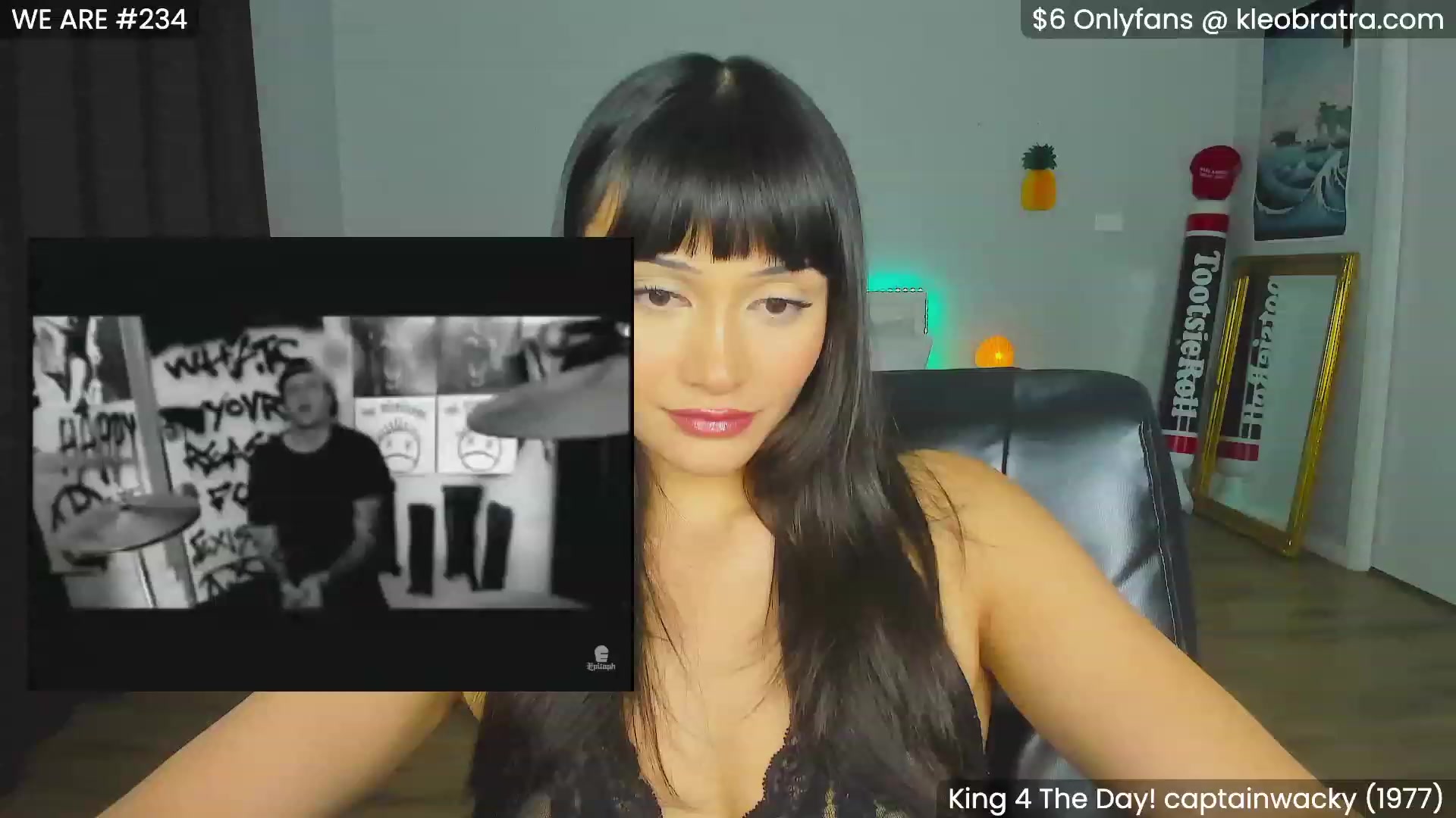 Gallery image thumbnail from KleoBratra's myfreecams stream on, 11/03/2023, 07:28 image 18 of 20