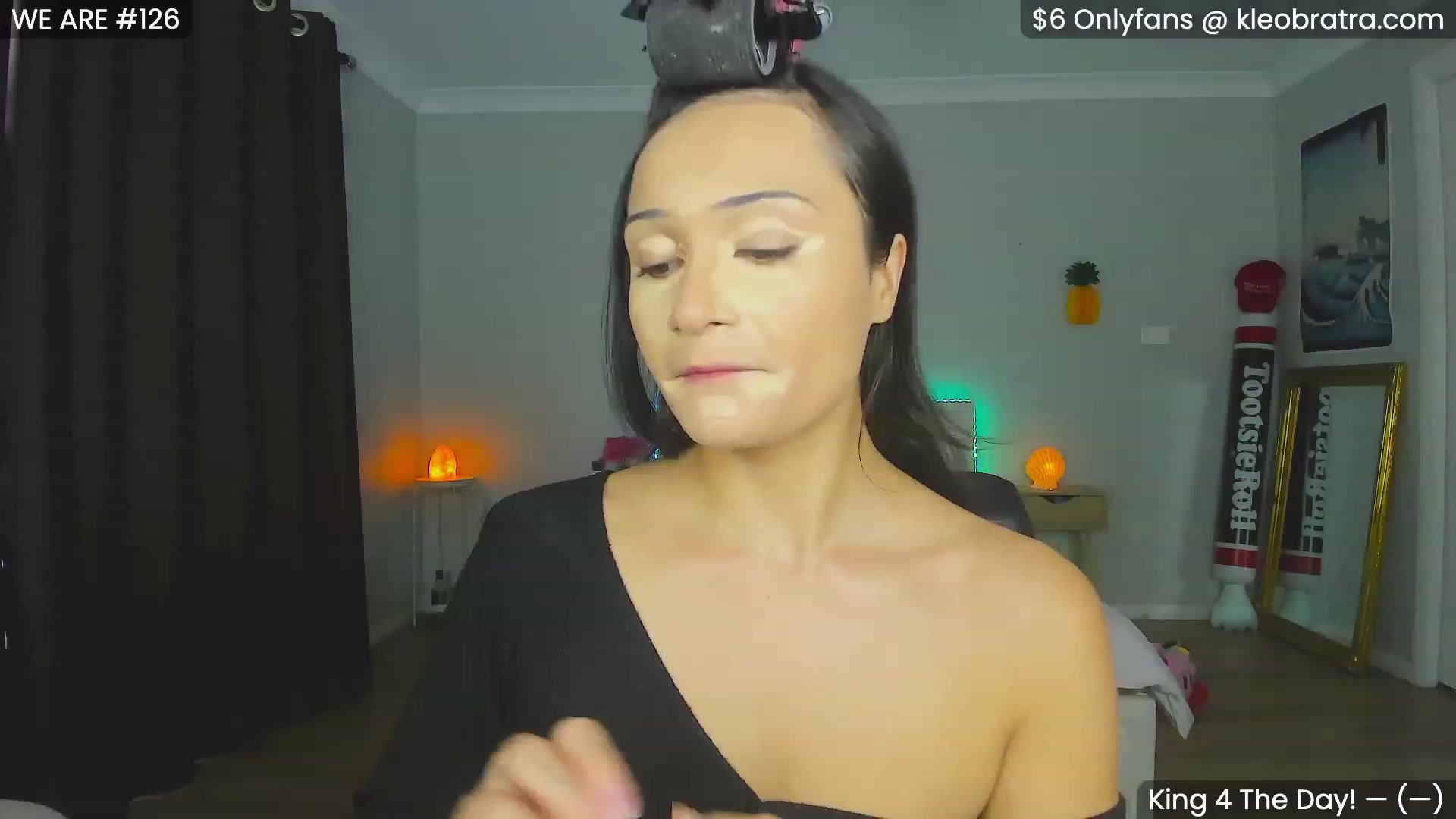 Gallery image thumbnail from KleoBratra's myfreecams stream on, 11/04/2023, 03:00 image 1 of 20