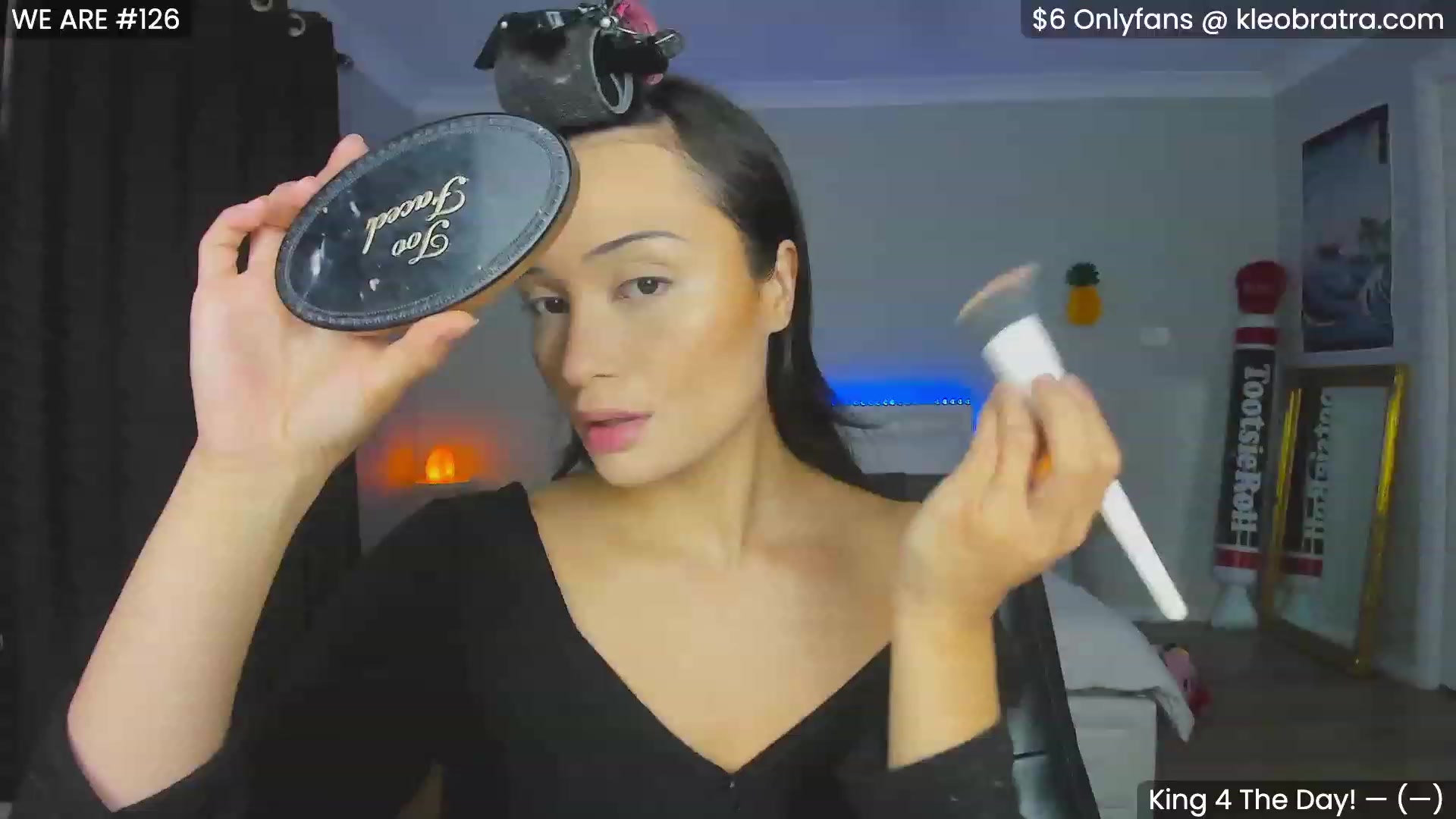 Gallery image thumbnail from KleoBratra's myfreecams stream on, 11/04/2023, 03:00 image 10 of 20