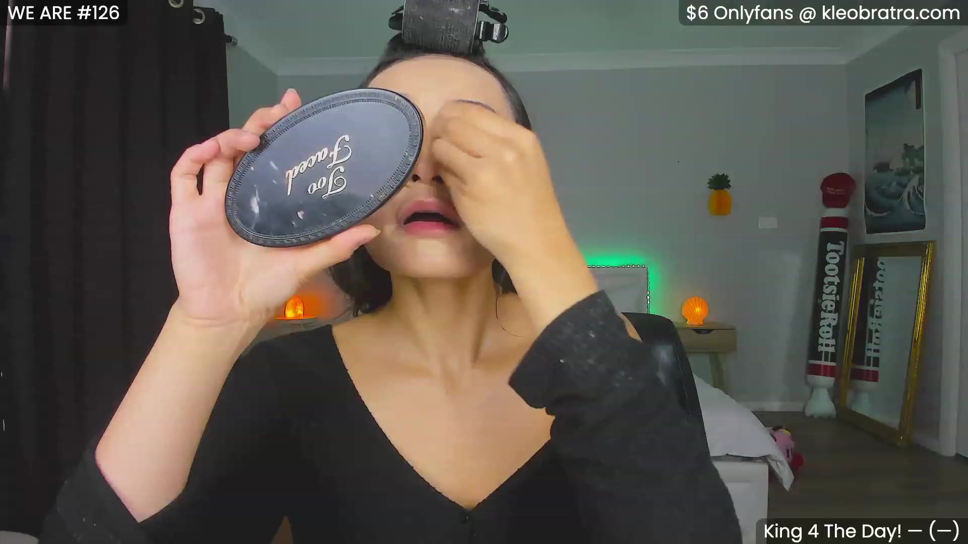 Gallery image thumbnail from KleoBratra's myfreecams stream on, 11/04/2023, 03:00 image 2 of 20