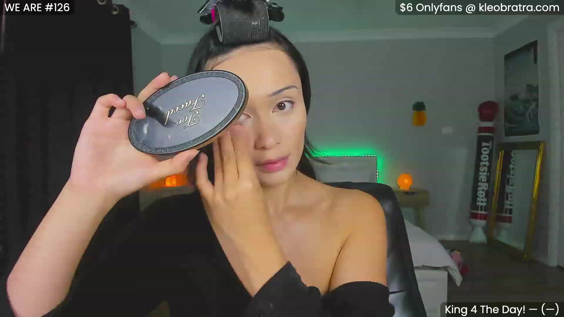 Gallery image thumbnail from KleoBratra's myfreecams stream on, 11/04/2023, 03:00 image 8 of 20
