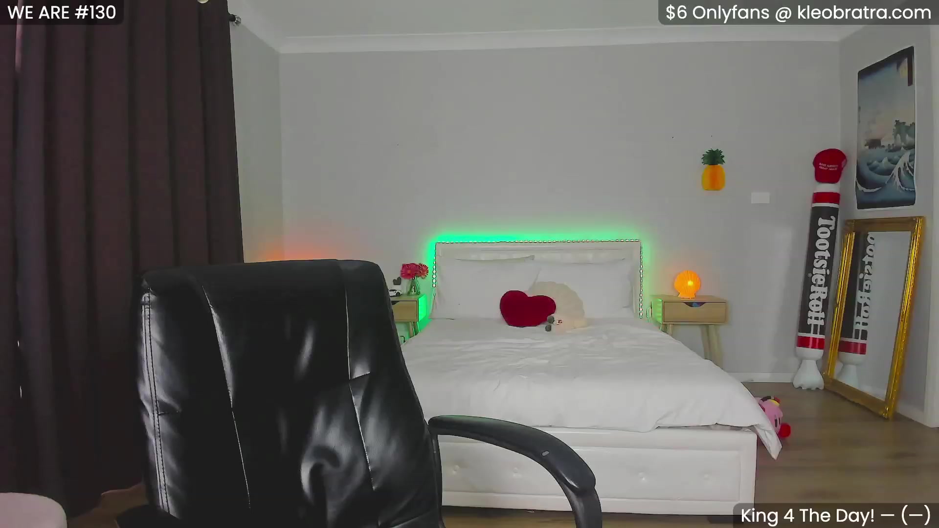 Gallery image thumbnail from KleoBratra's myfreecams stream on, 11/04/2023, 05:01 image 2 of 20