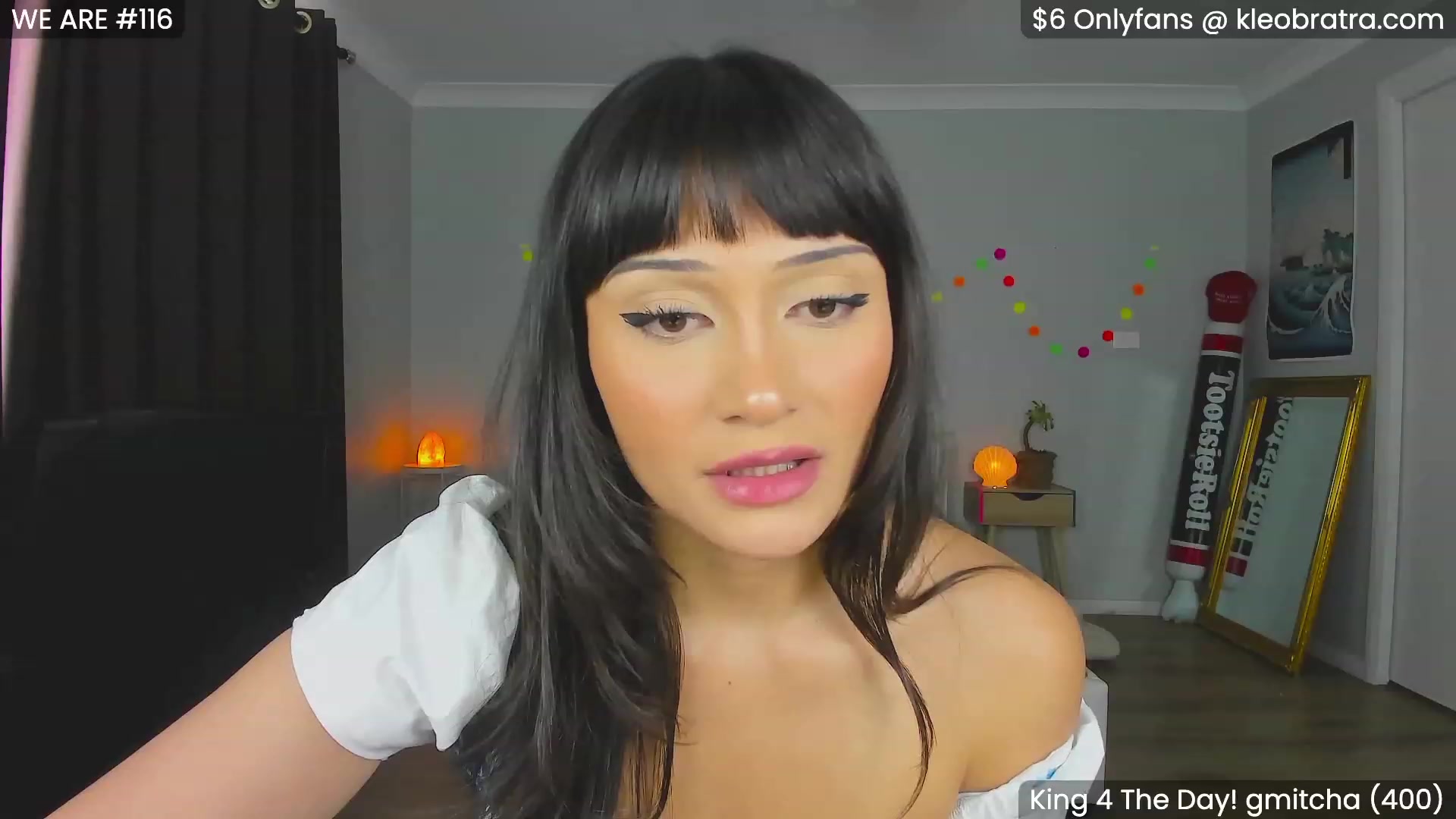 Gallery image thumbnail from KleoBratra's myfreecams stream on, 11/21/2023, 03:32 image 6 of 20