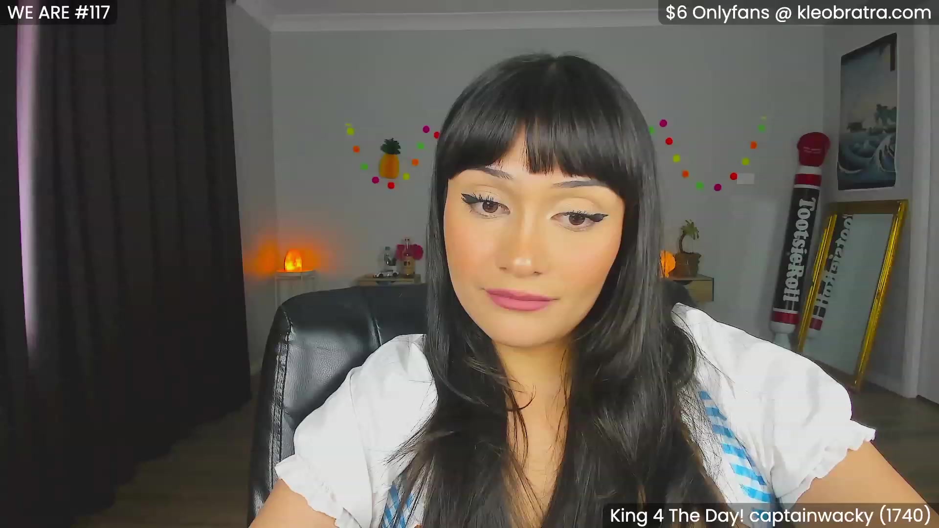 Gallery image thumbnail from KleoBratra's myfreecams stream on, 11/21/2023, 06:52 image 19 of 20