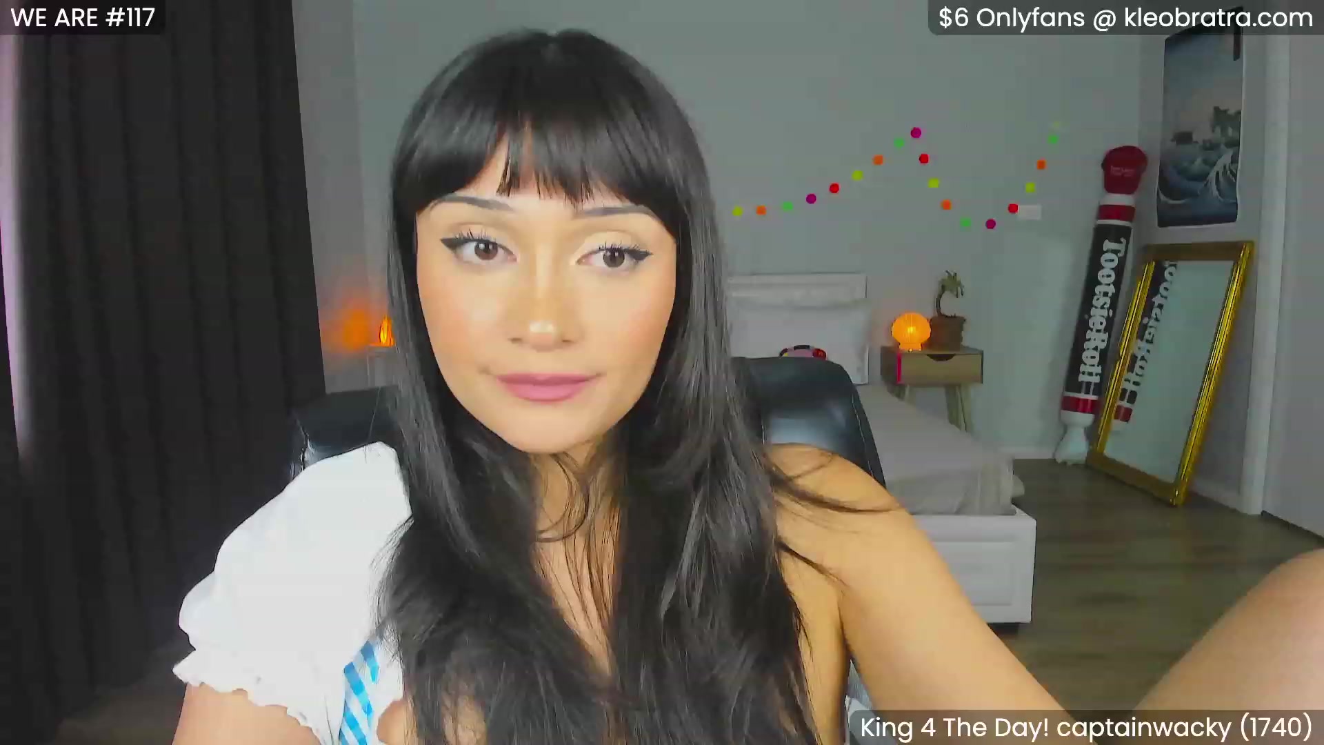 Gallery image thumbnail from KleoBratra's myfreecams stream on, 11/21/2023, 07:23 image 11 of 20