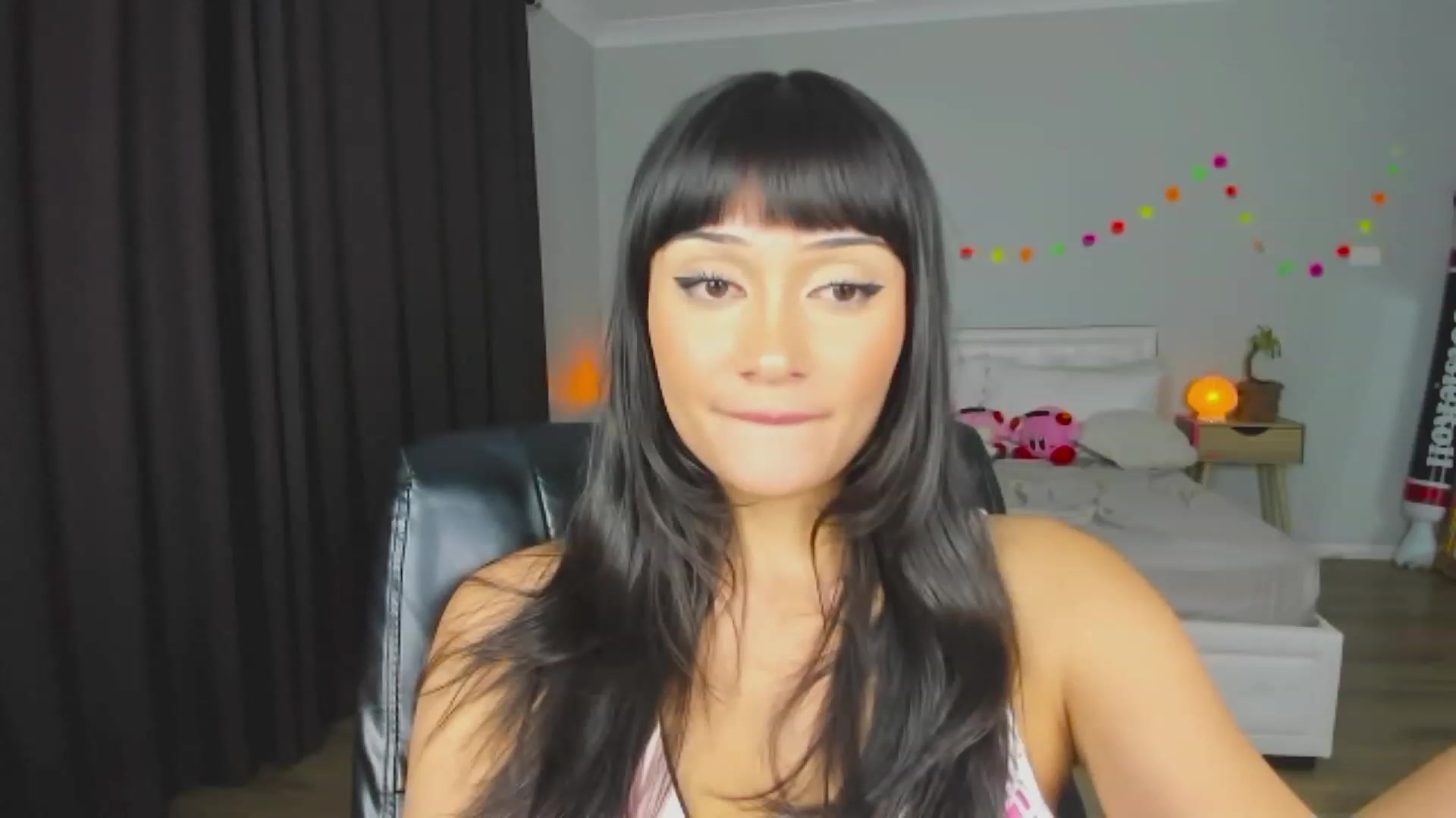 Gallery image thumbnail from KleoBratra's myfreecams stream on, 11/21/2023, 10:41 image 13 of 20