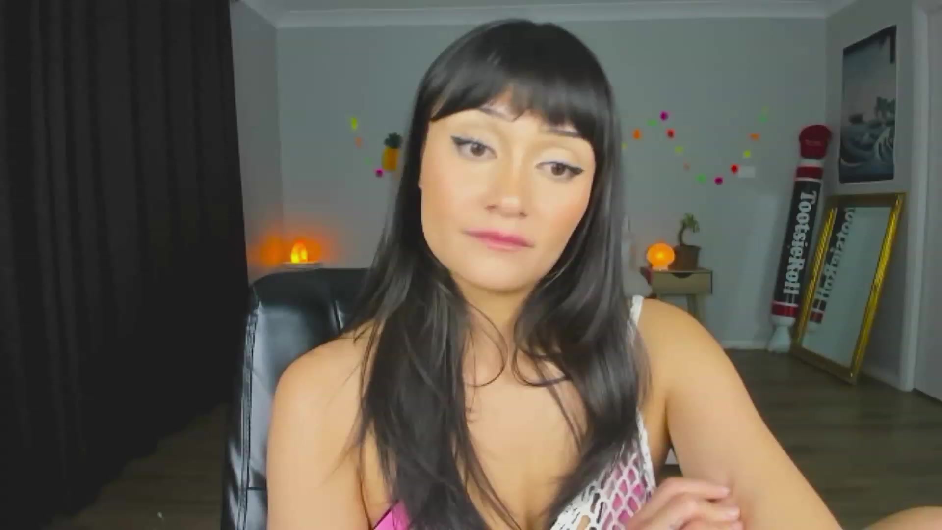 Gallery image thumbnail from KleoBratra's myfreecams stream on, 11/21/2023, 10:41 image 5 of 20