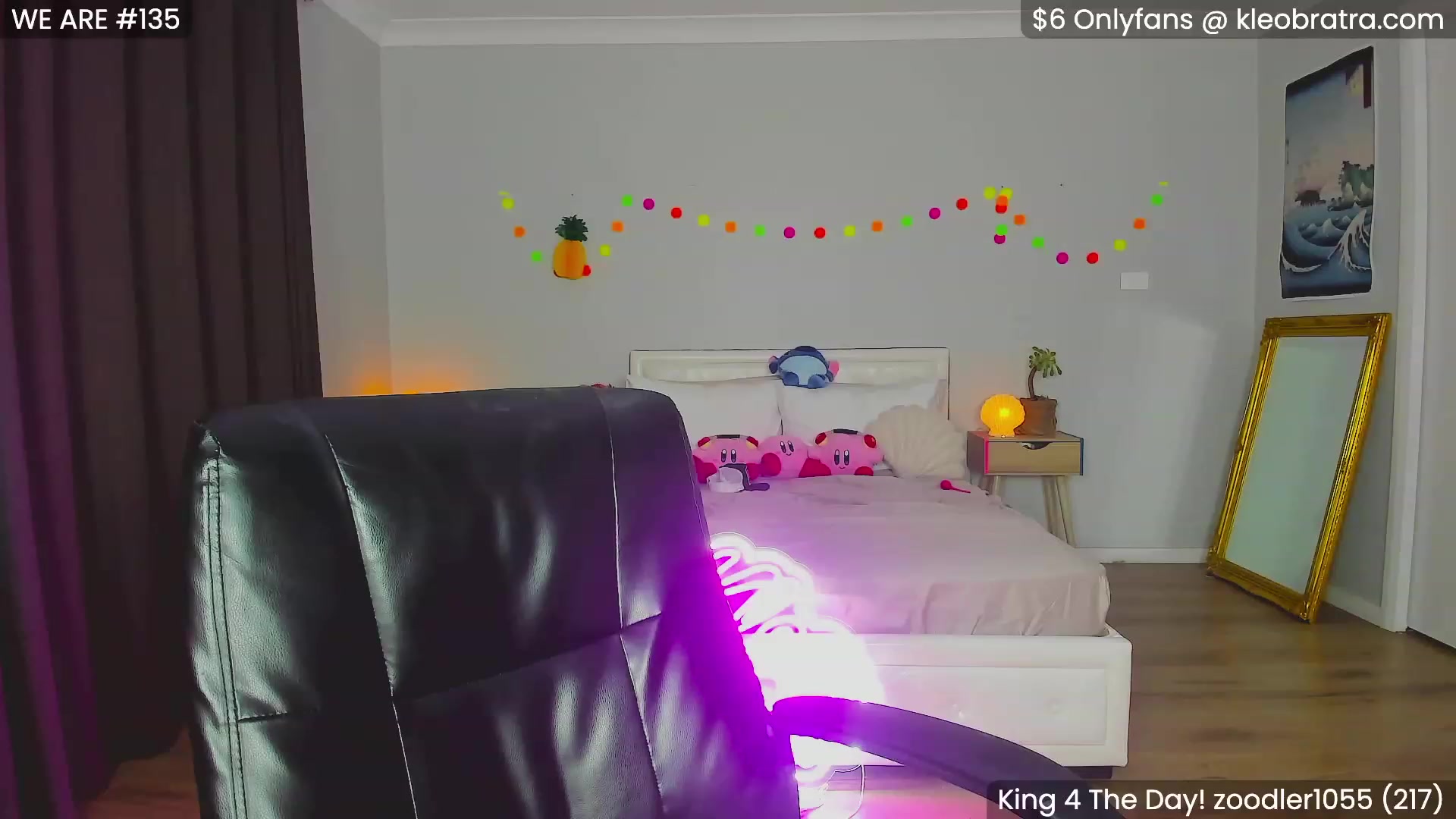 Gallery image thumbnail from KleoBratra's myfreecams stream on, 11/27/2023, 12:00 image 10 of 20