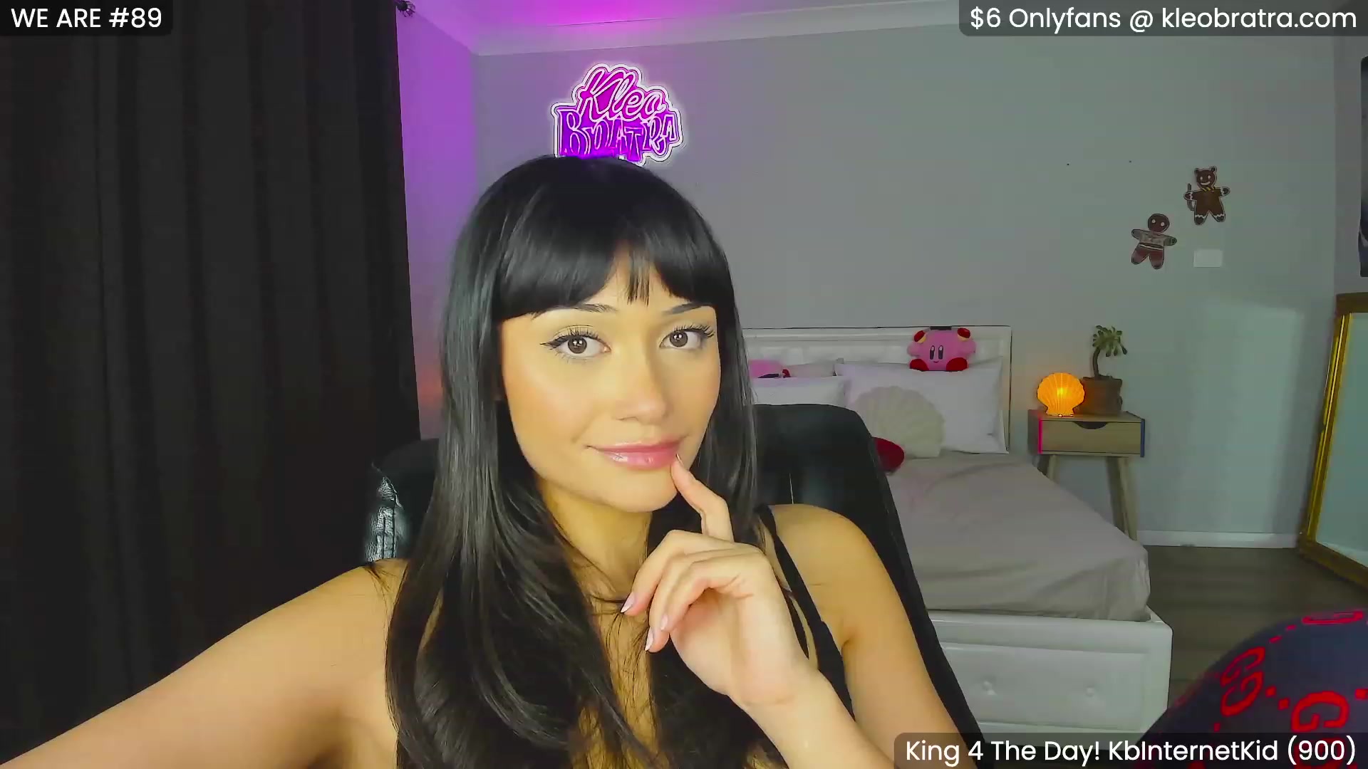 Gallery image thumbnail from KleoBratra's myfreecams stream on, 12/01/2023, 12:52 image 2 of 20