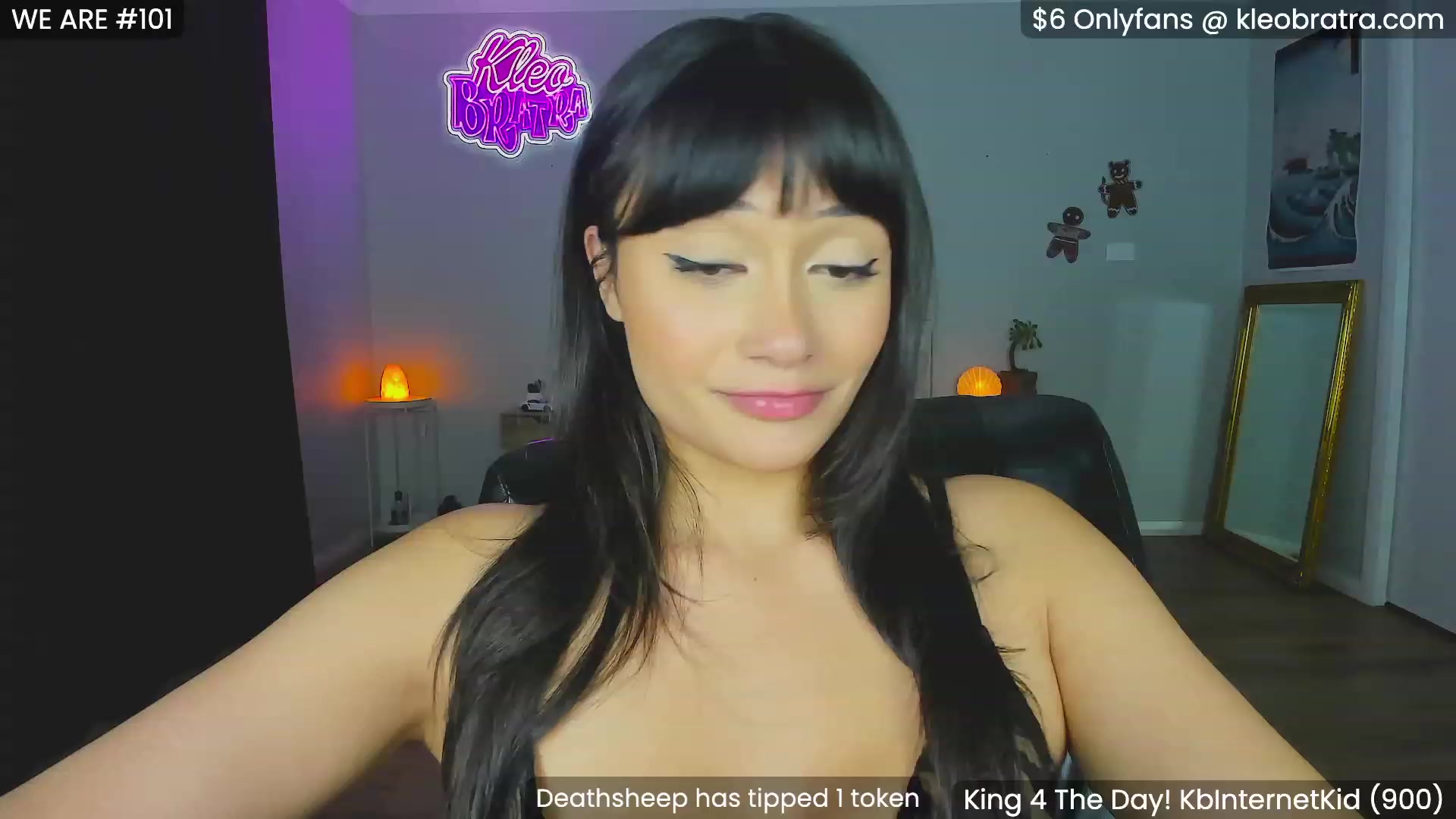 Gallery image thumbnail from KleoBratra's myfreecams stream on, 12/01/2023, 13:41 image 4 of 20
