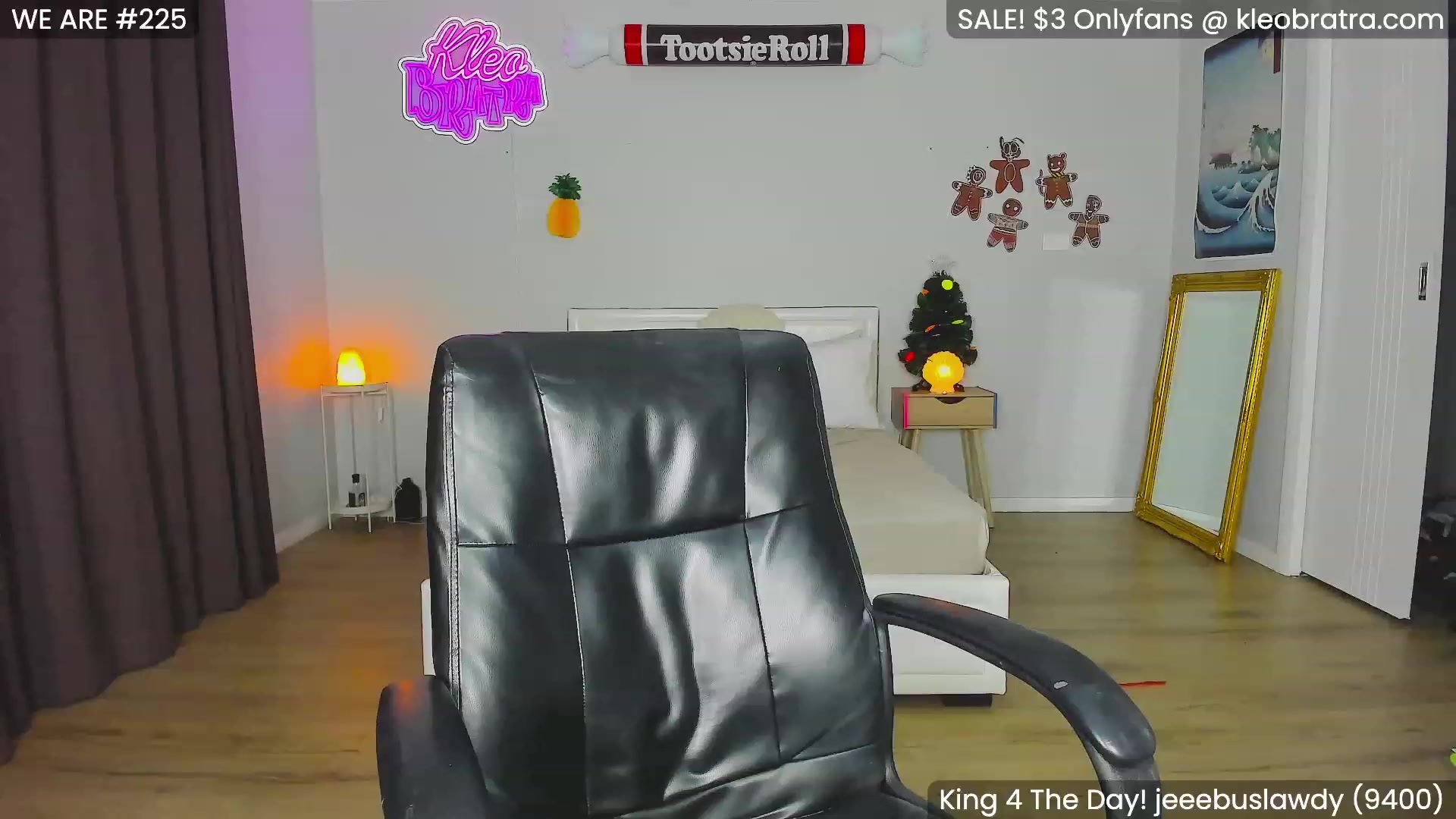 Gallery image thumbnail from KleoBratra's myfreecams stream on, 12/05/2023, 12:55 image 15 of 20