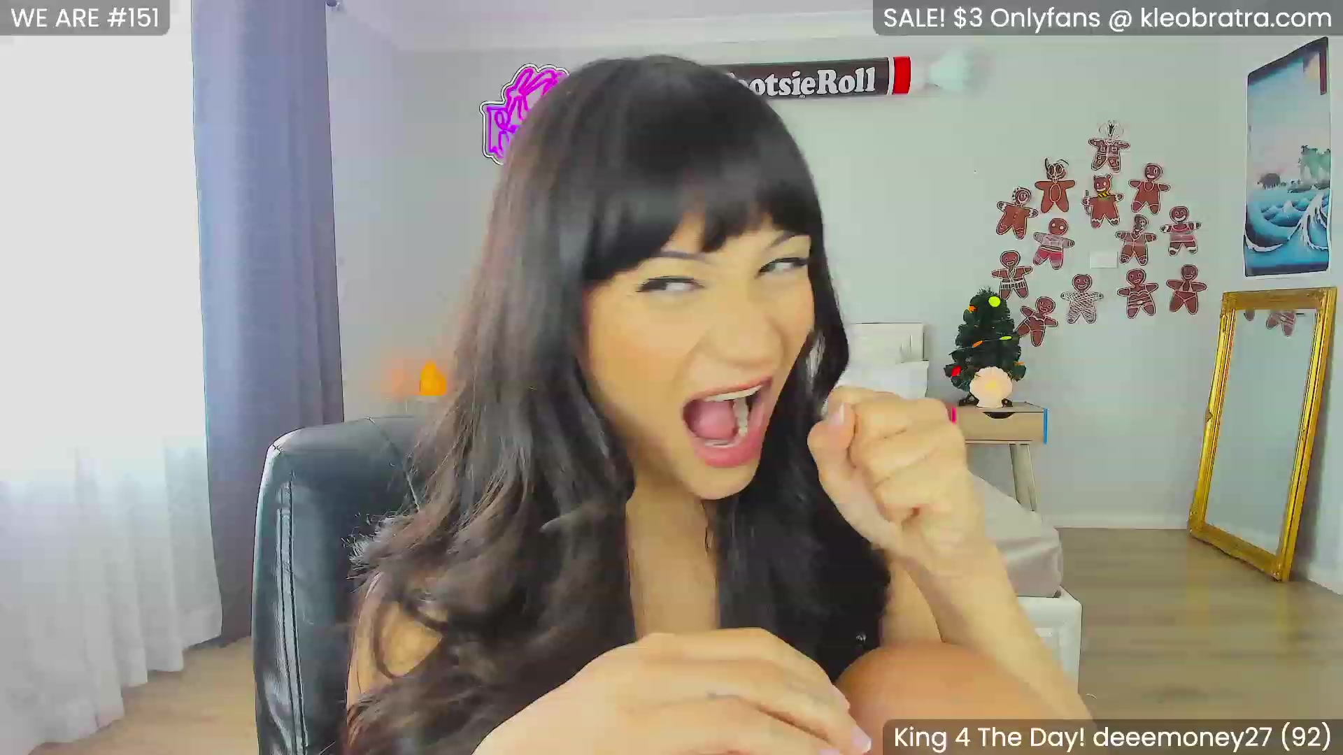 Gallery image thumbnail from KleoBratra's myfreecams stream on, 12/08/2023, 01:31 image 5 of 20