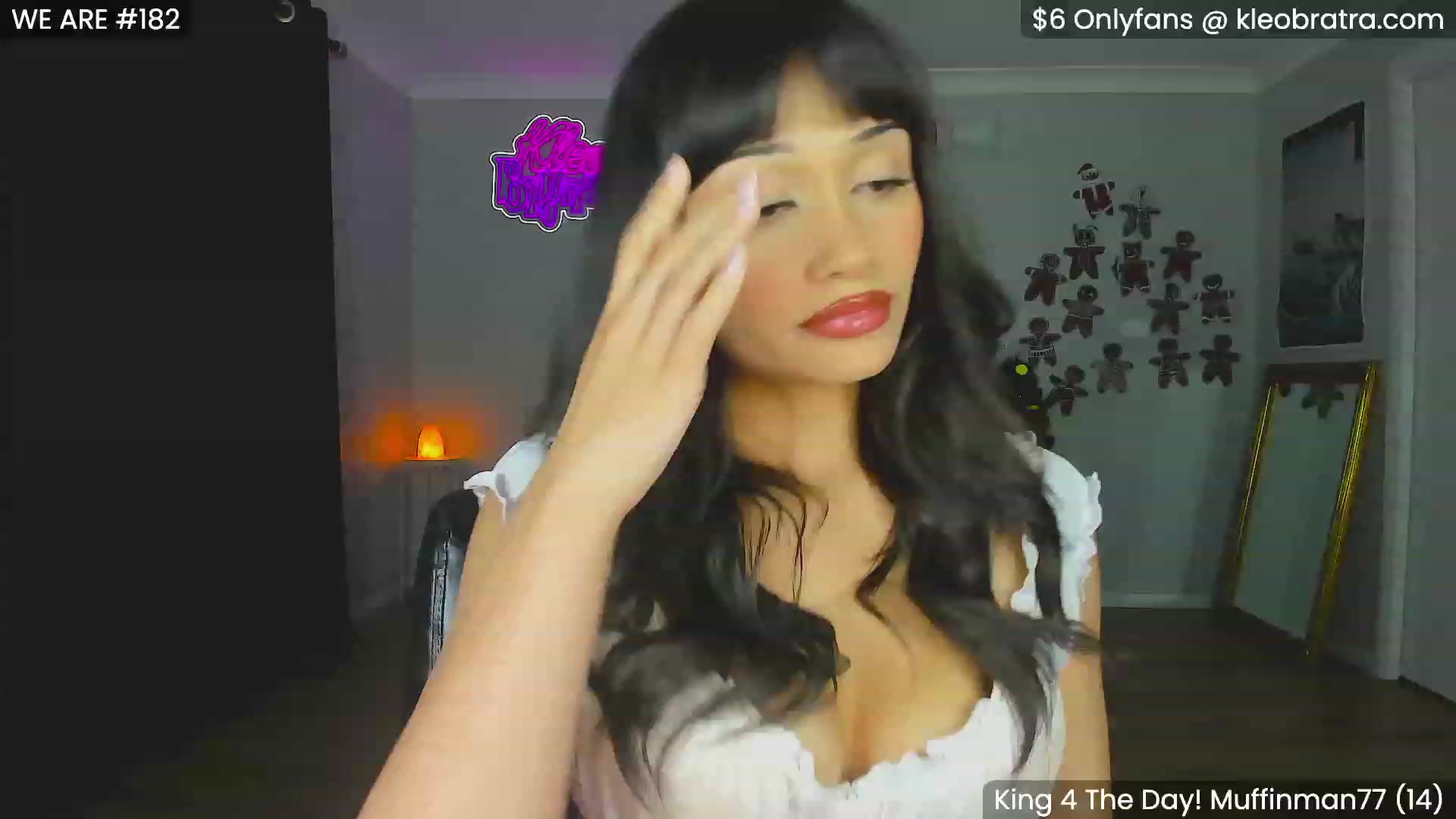 Gallery image thumbnail from KleoBratra's myfreecams stream on, 12/10/2023, 11:24 image 4 of 20