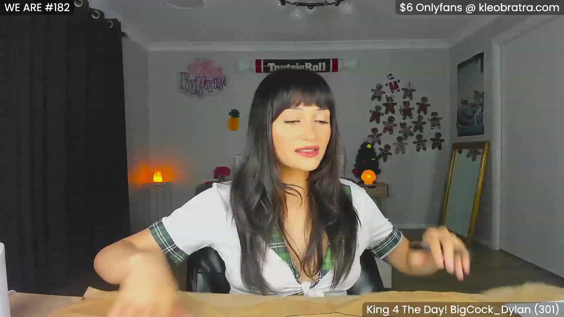 Gallery image thumbnail from KleoBratra's myfreecams stream on, 12/13/2023, 09:12 image 5 of 20