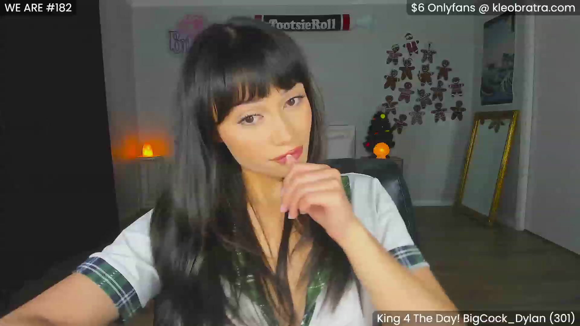 Gallery image thumbnail from KleoBratra's myfreecams stream on, 12/13/2023, 09:12 image 9 of 20