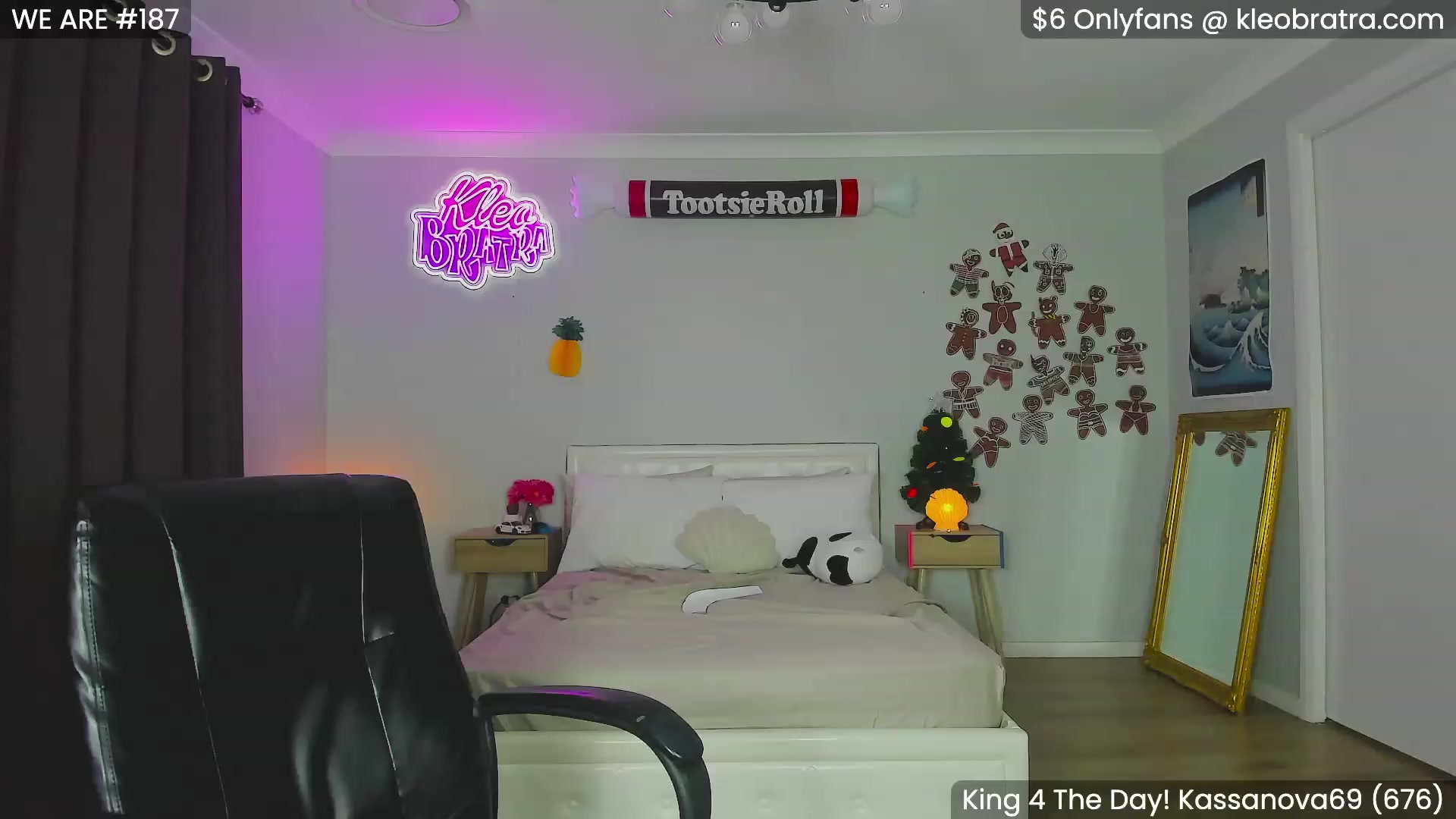 Gallery image thumbnail from KleoBratra's myfreecams stream on, 12/14/2023, 12:20 image 3 of 20
