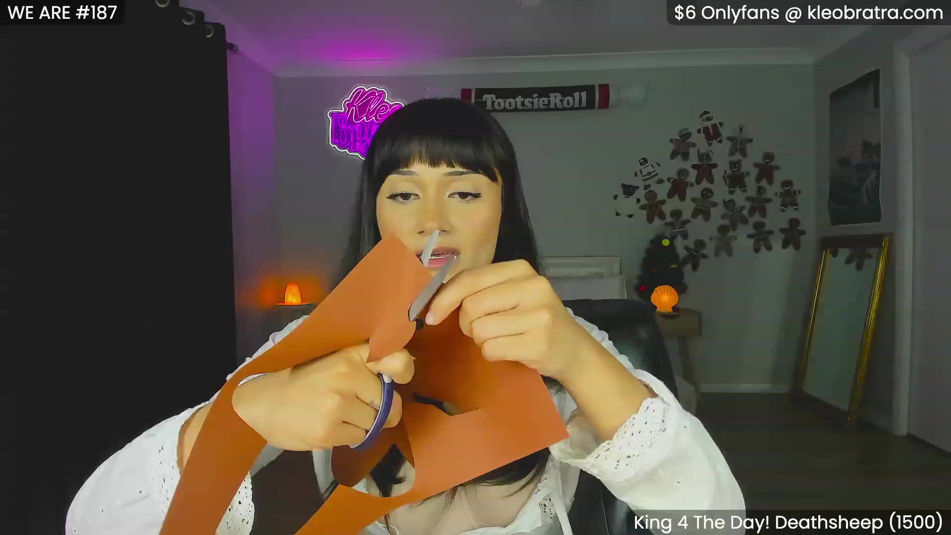 Gallery image thumbnail from KleoBratra's myfreecams stream on, 12/15/2023, 14:32 image 4 of 20