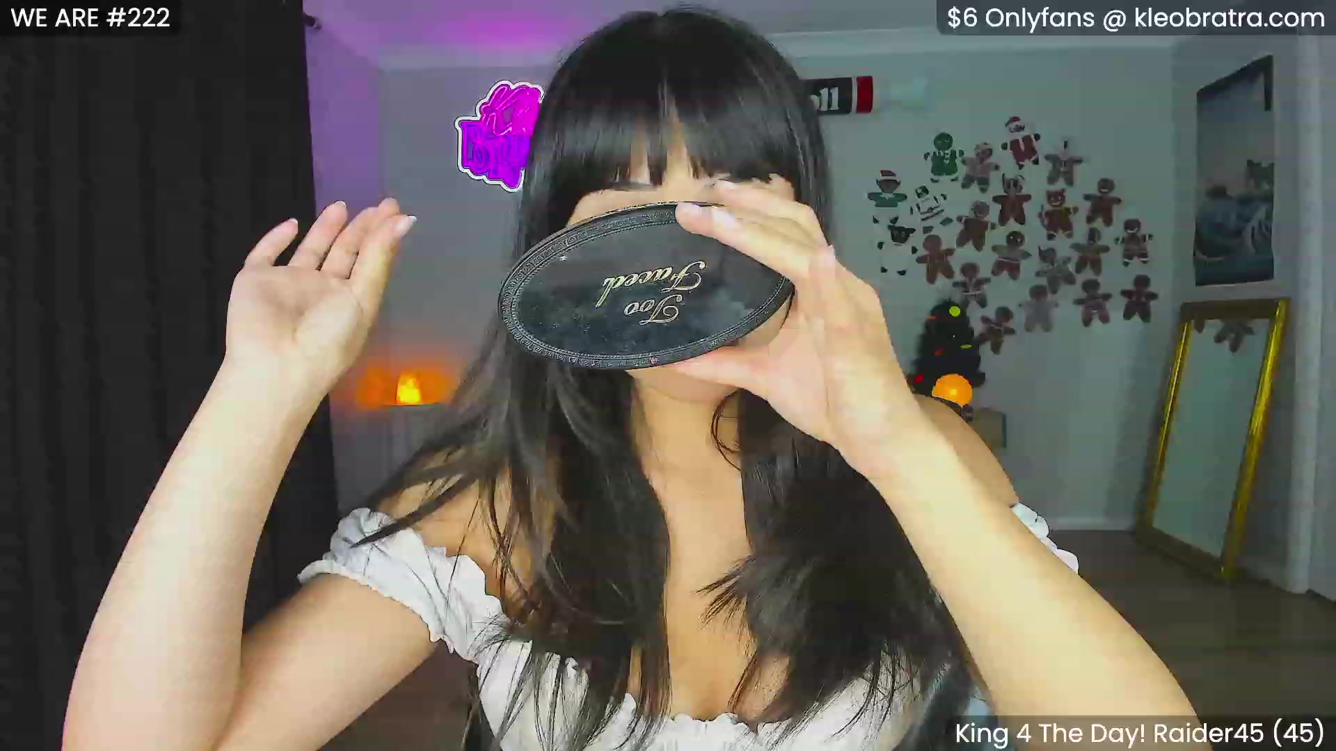 Gallery image thumbnail from KleoBratra's myfreecams stream on, 12/16/2023, 12:55 image 12 of 20