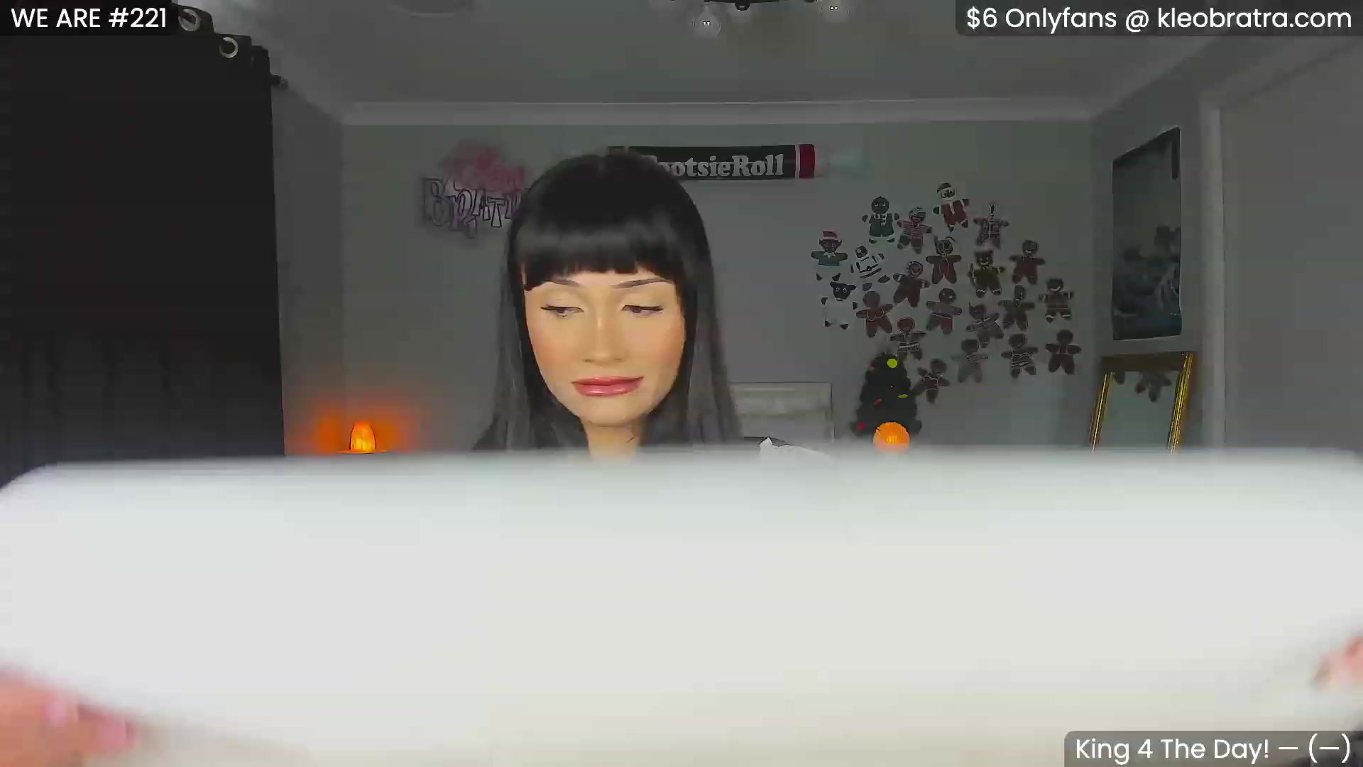 Gallery image thumbnail from KleoBratra's myfreecams stream on, 12/17/2023, 02:09 image 16 of 20