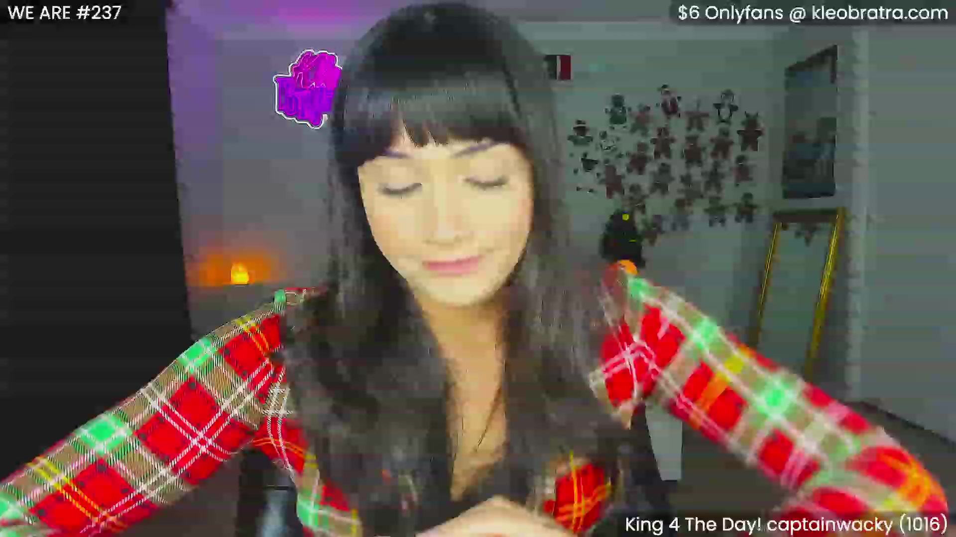 Gallery image thumbnail from KleoBratra's myfreecams stream on, 12/18/2023, 08:55 image 14 of 20