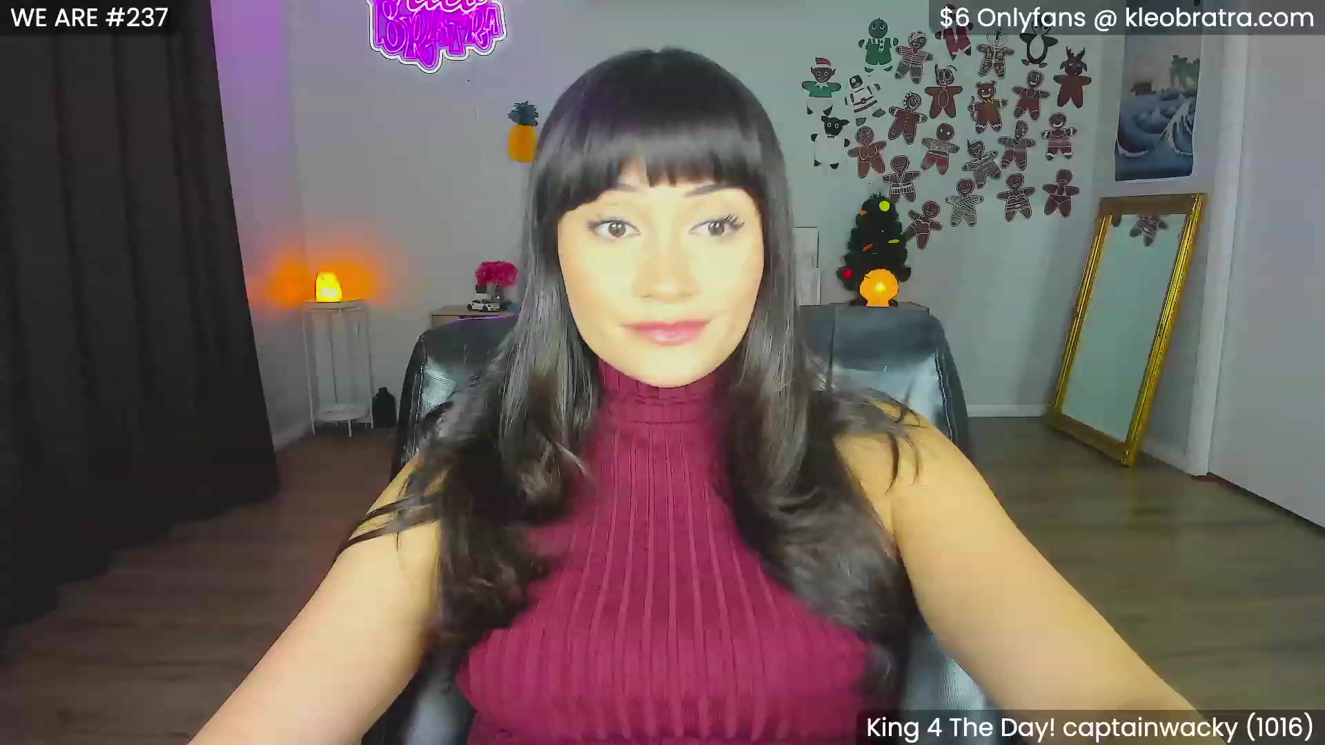 Gallery image thumbnail from KleoBratra's myfreecams stream on, 12/18/2023, 08:55 image 7 of 20
