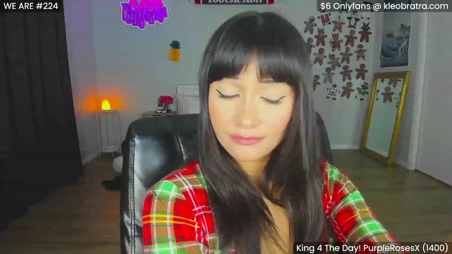 Gallery image thumbnail from KleoBratra's myfreecams stream on, 12/19/2023, 11:09 image 18 of 20