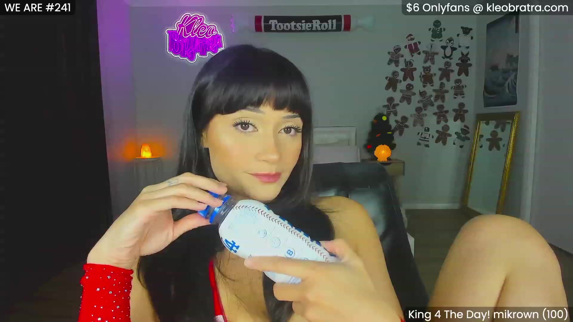Gallery image thumbnail from KleoBratra's myfreecams stream on, 12/20/2023, 09:28 image 4 of 20