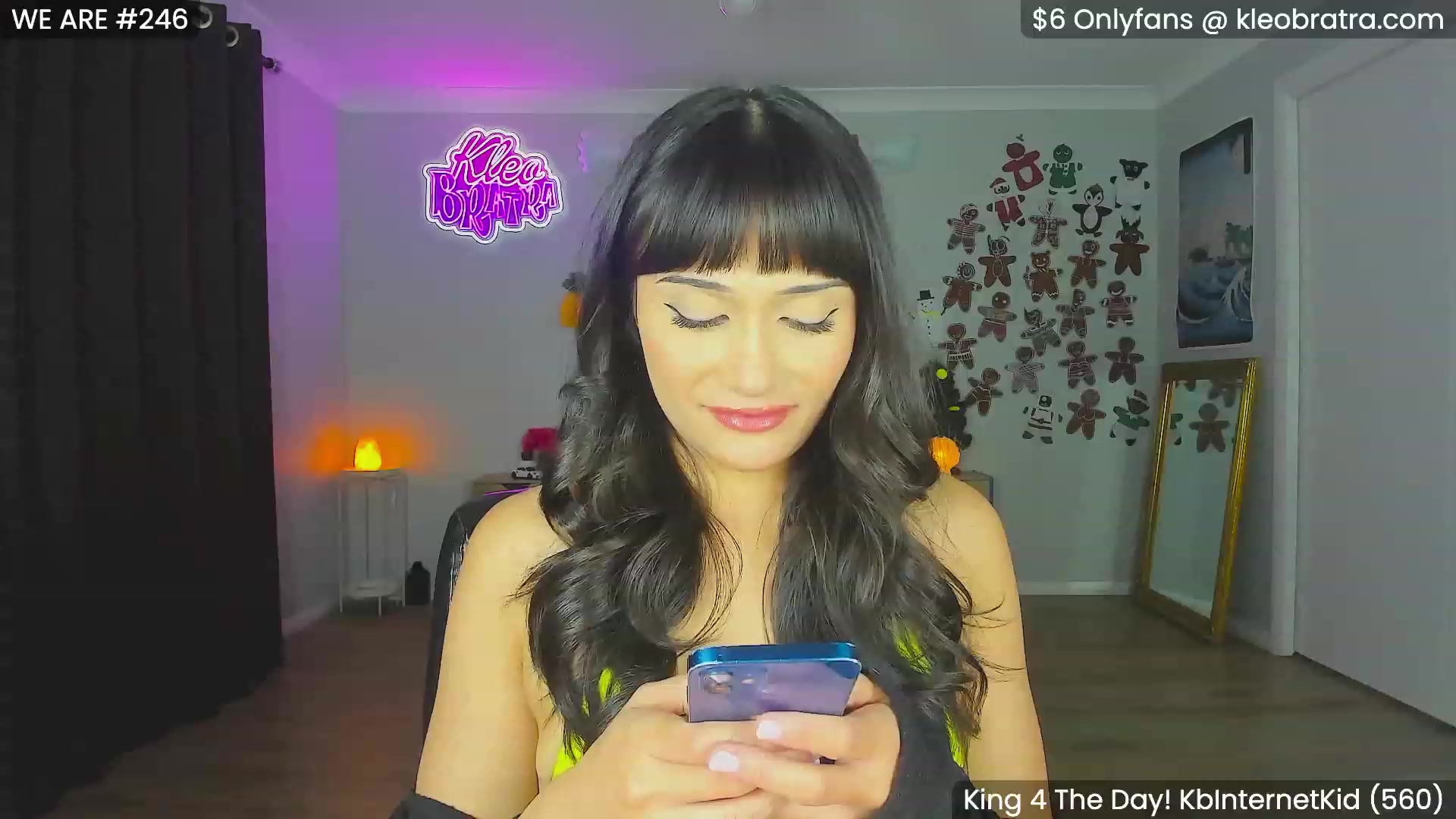 Gallery image thumbnail from KleoBratra's myfreecams stream on, 12/21/2023, 13:33 image 5 of 20